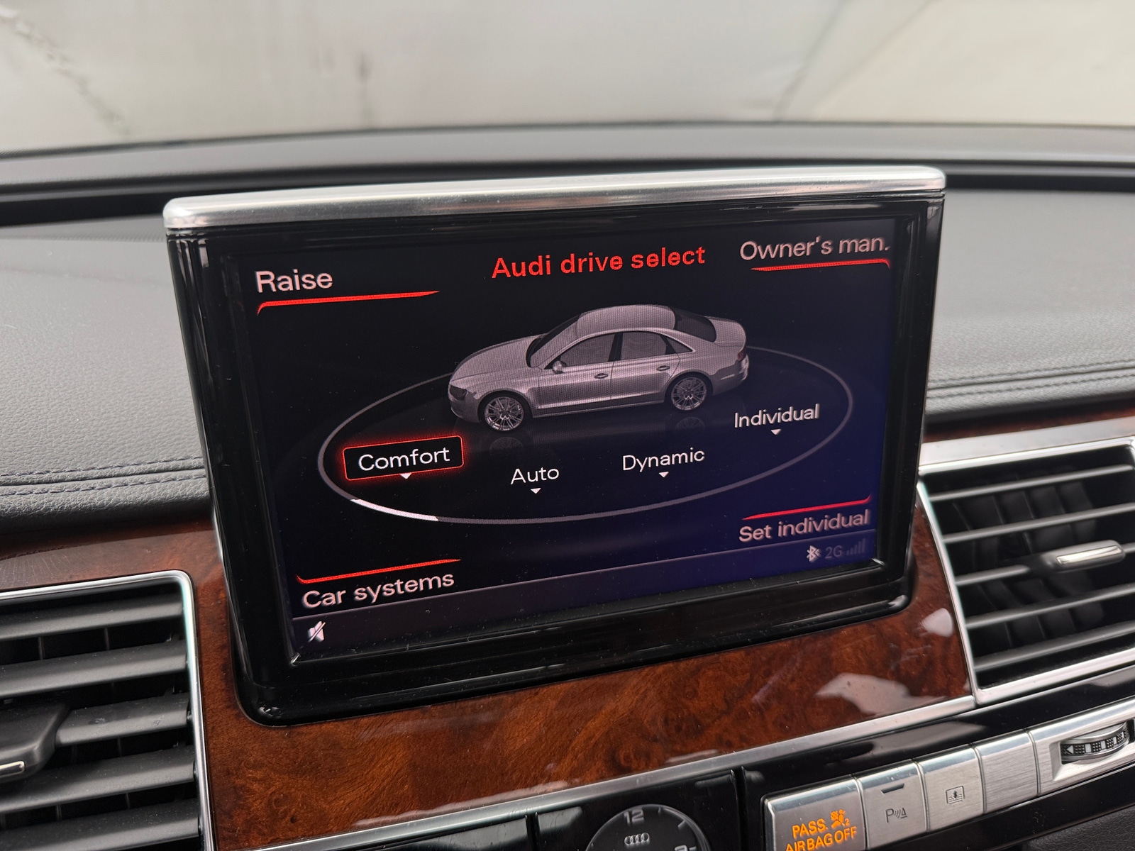 Thumbnail: 2013 Audi A8 - 3