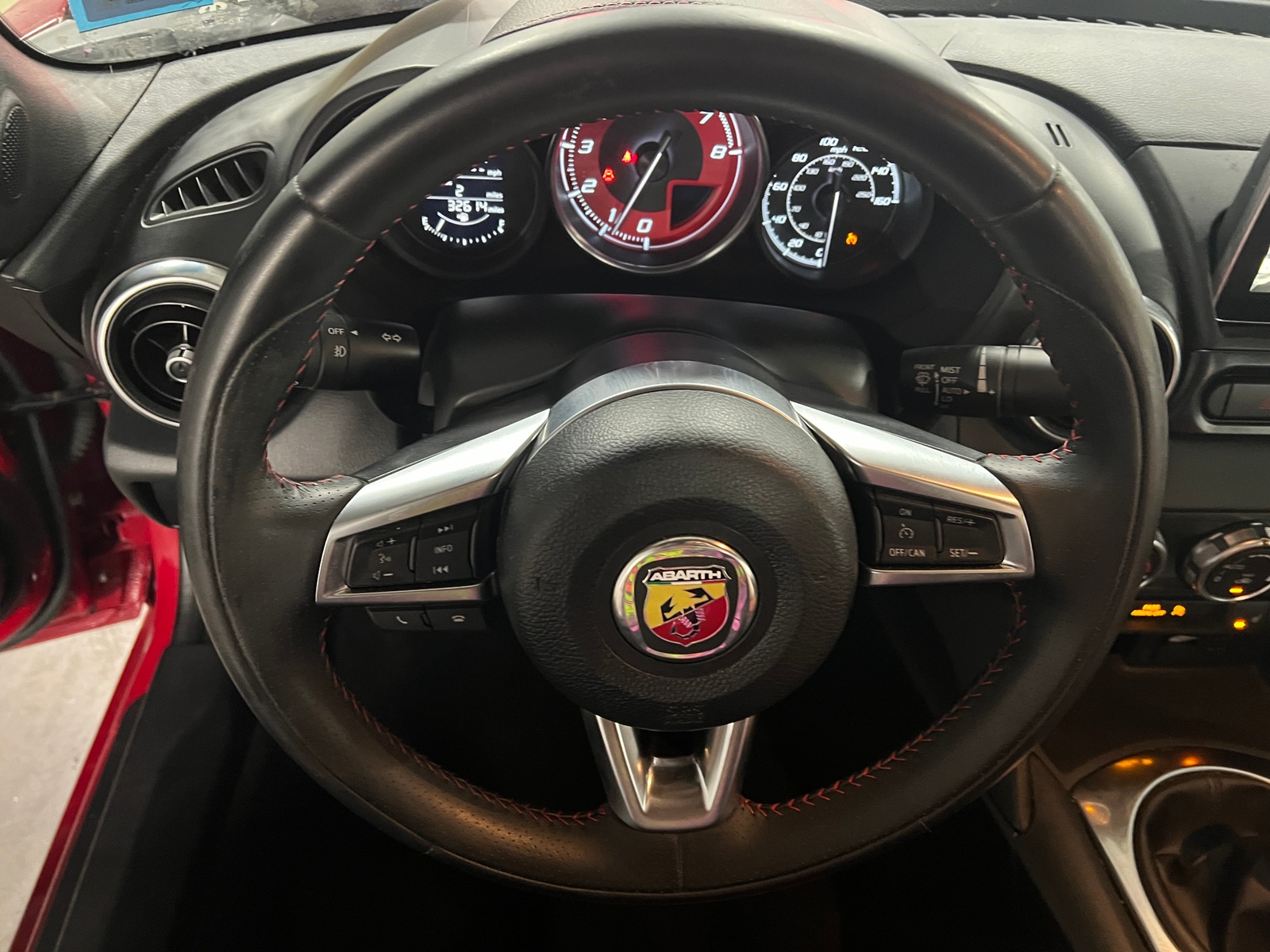 Thumbnail: 2019 Fiat 124 Spider - 4