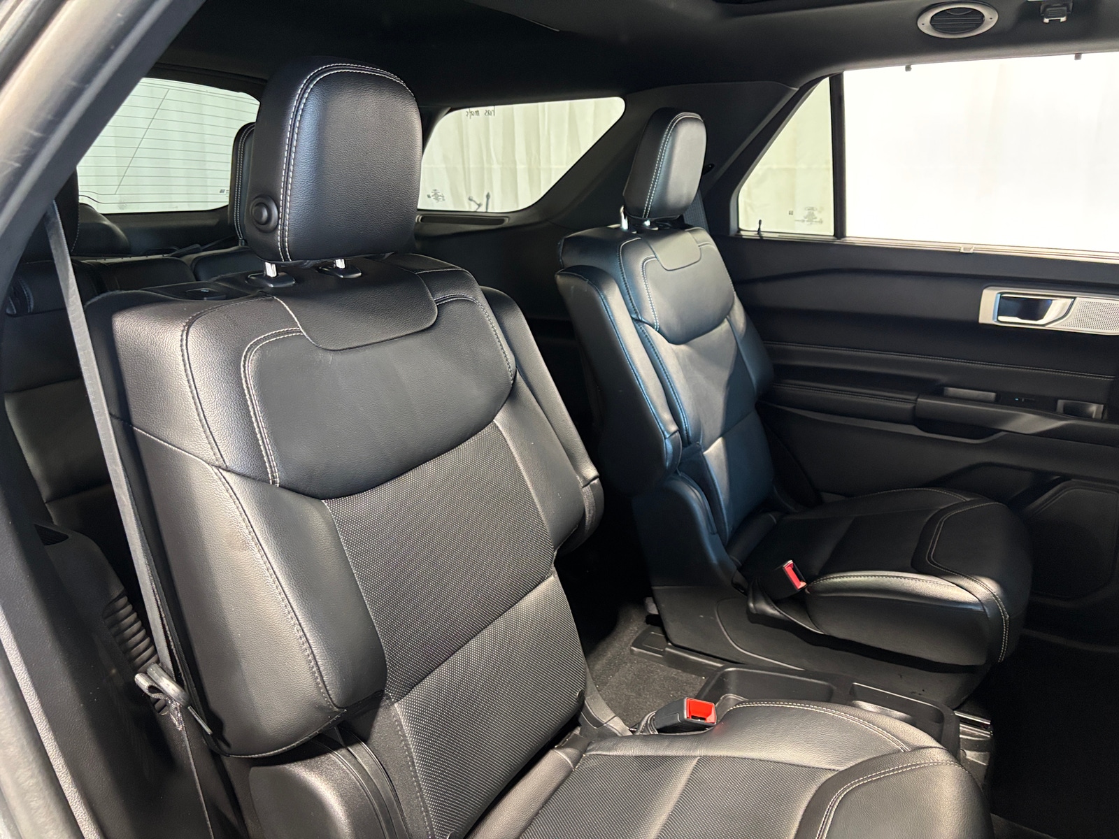 Thumbnail: 2020 Ford Explorer - 5