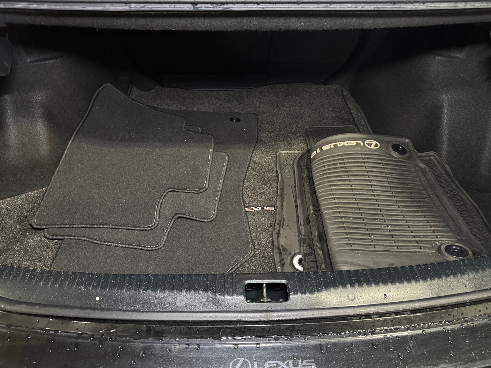 Thumbnail: 2018 Lexus IS - 6