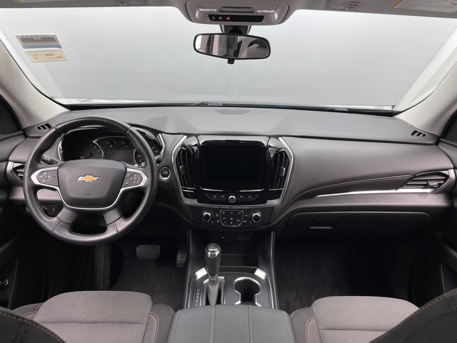 Thumbnail: 2020 Chevrolet Traverse - 3