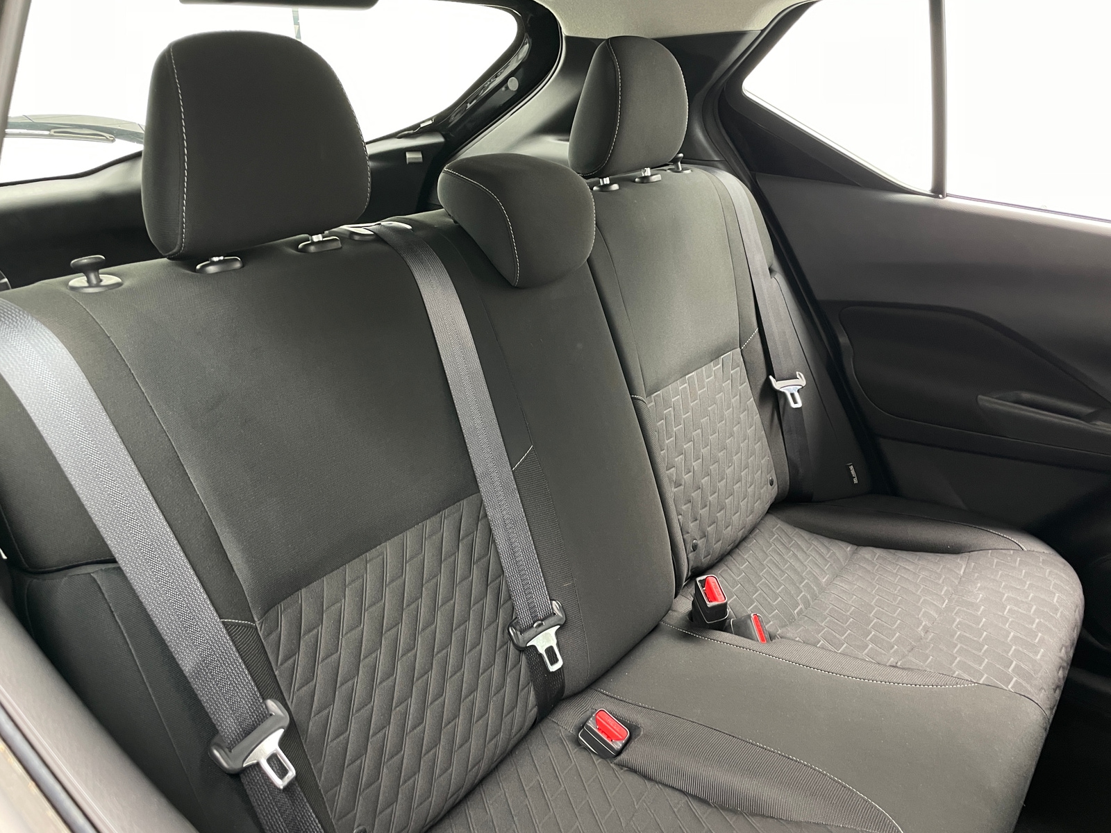 Thumbnail: 2021 Nissan Kicks - 6