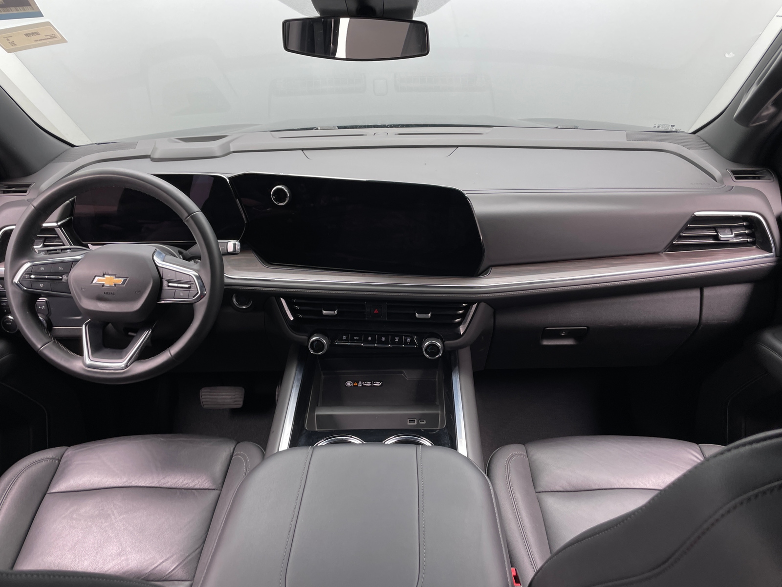 Thumbnail: 2025 Chevrolet Tahoe - 2