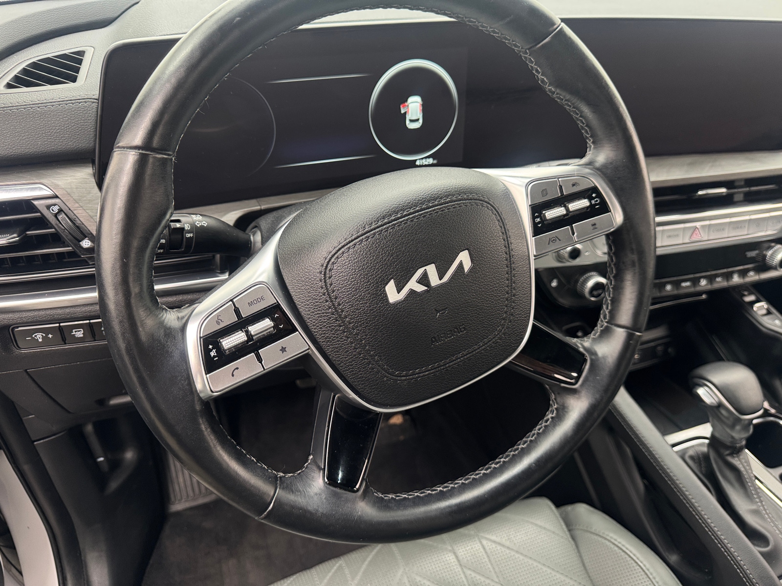 Thumbnail: 2023 Kia Telluride - 4