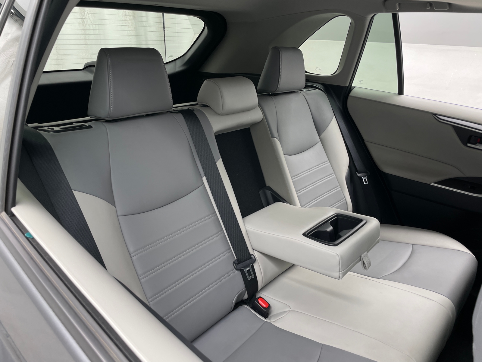 Thumbnail: 2021 Toyota RAV4 - 5