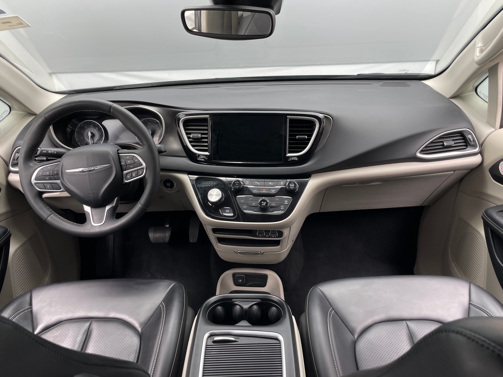 Thumbnail: 2023 Chrysler Pacifica - 2
