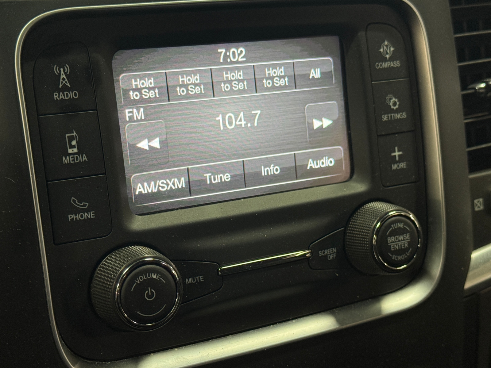 Thumbnail: 2021 RAM 1500 Classic - 4