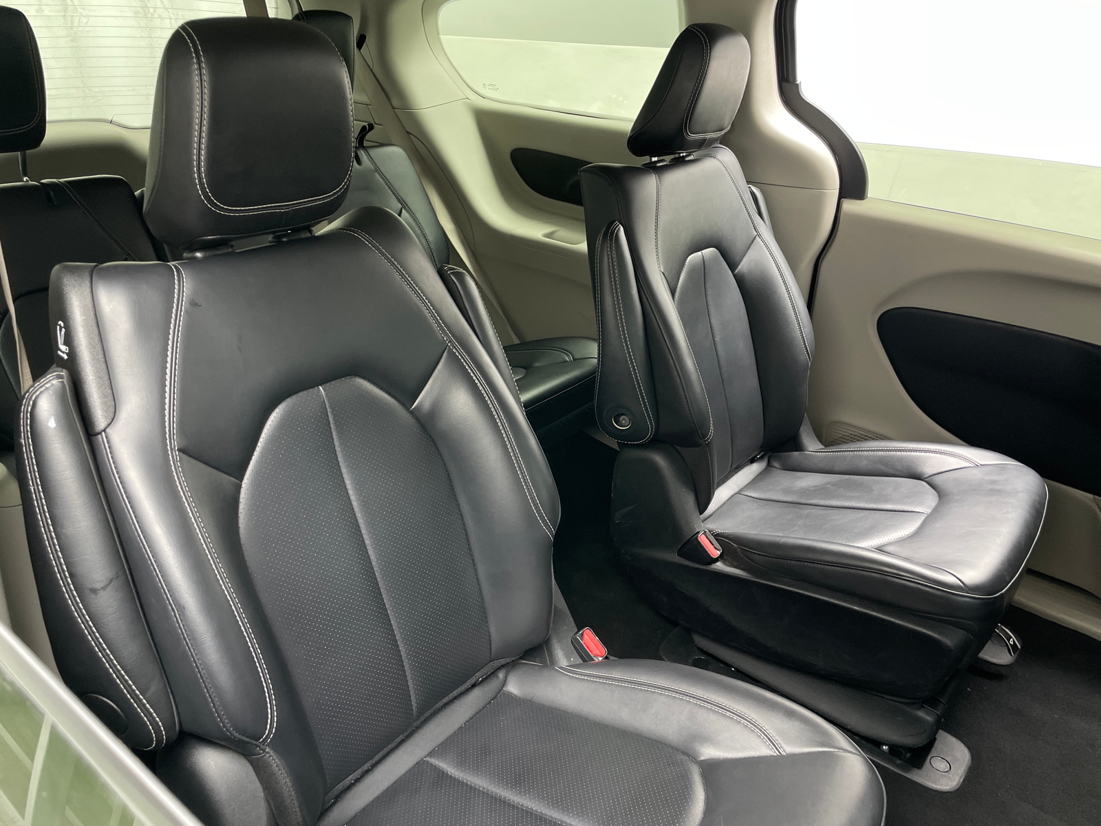Thumbnail: 2024 Chrysler Pacifica - 5