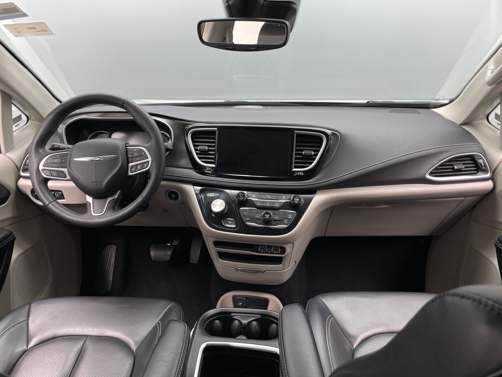 Thumbnail: 2024 Chrysler Pacifica - 2