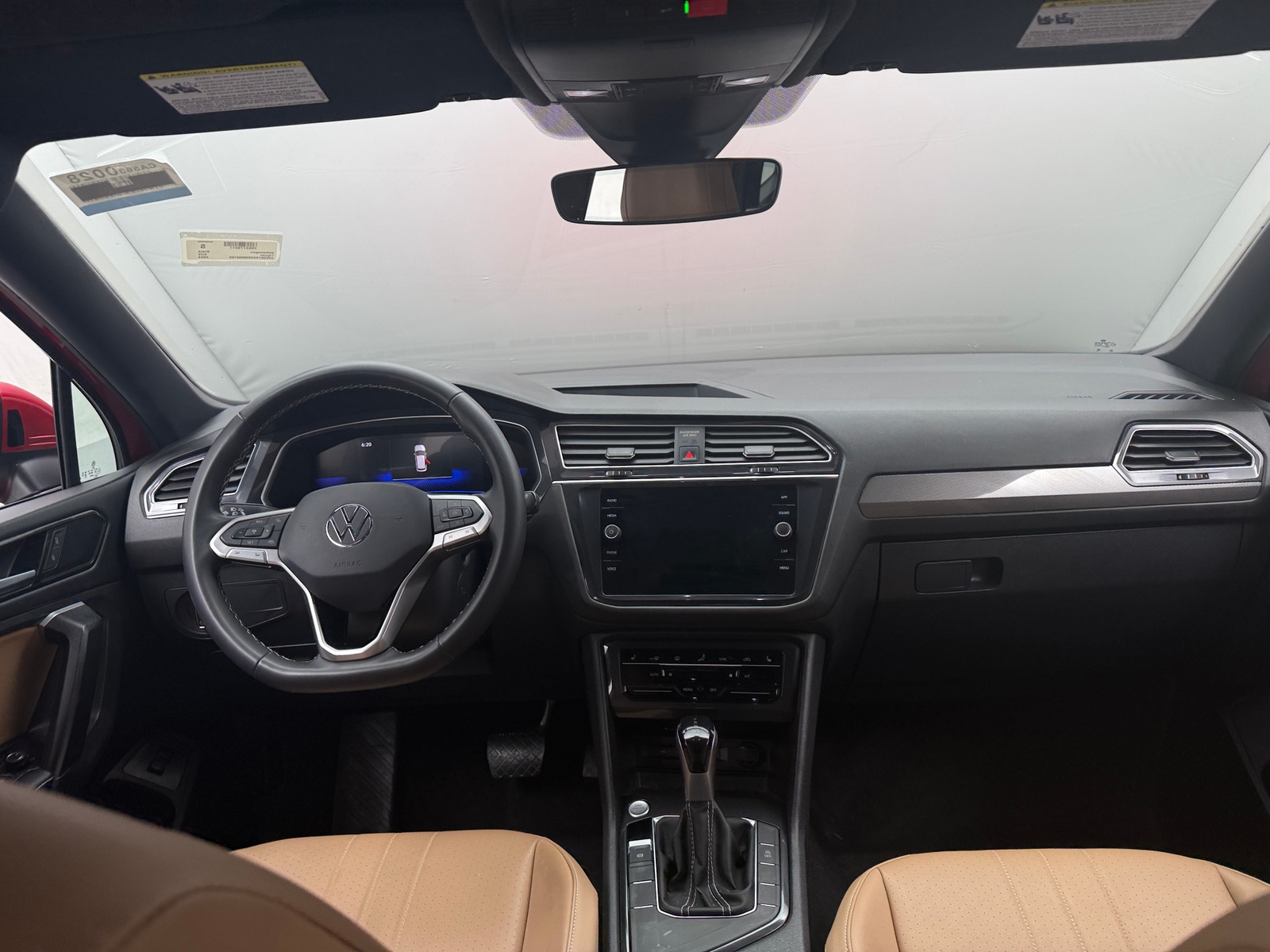Thumbnail: 2024 Volkswagen Tiguan - 2