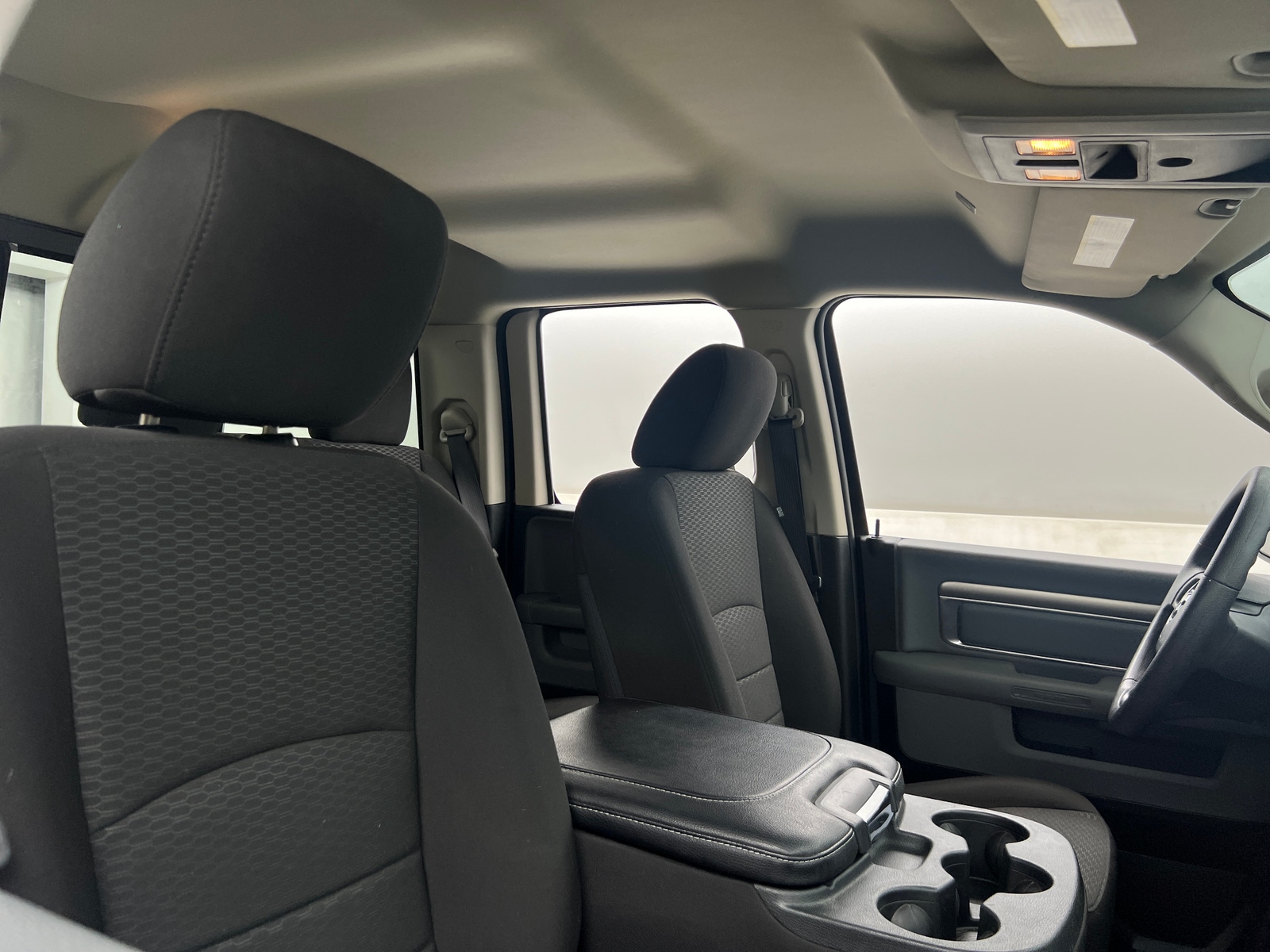 Thumbnail: 2020 RAM 1500 Classic - 2