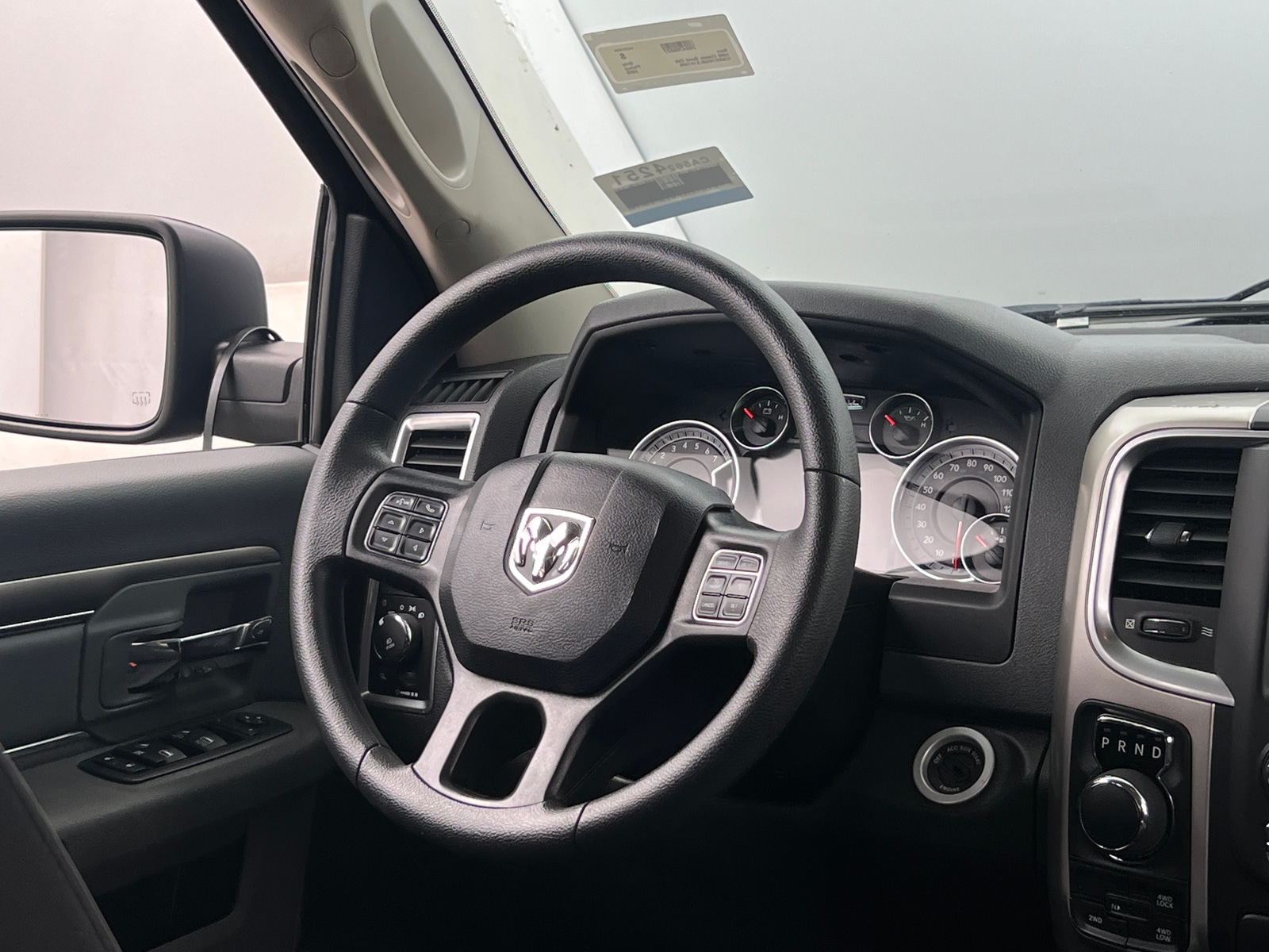 Thumbnail: 2020 RAM 1500 Classic - 5