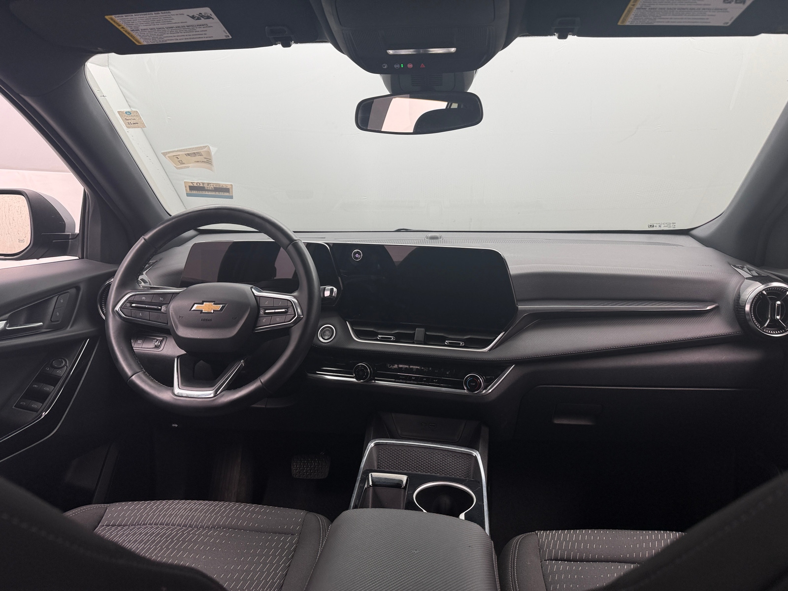 Thumbnail: 2025 Chevrolet Equinox - 3