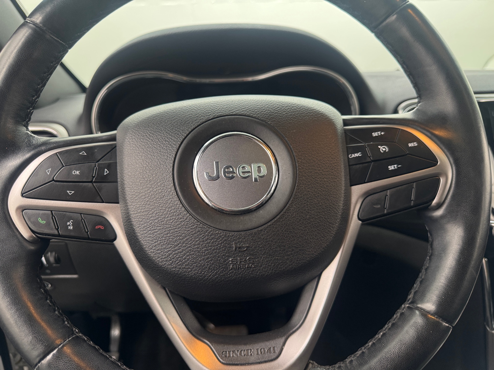Thumbnail: 2019 Jeep Grand Cherokee - 5