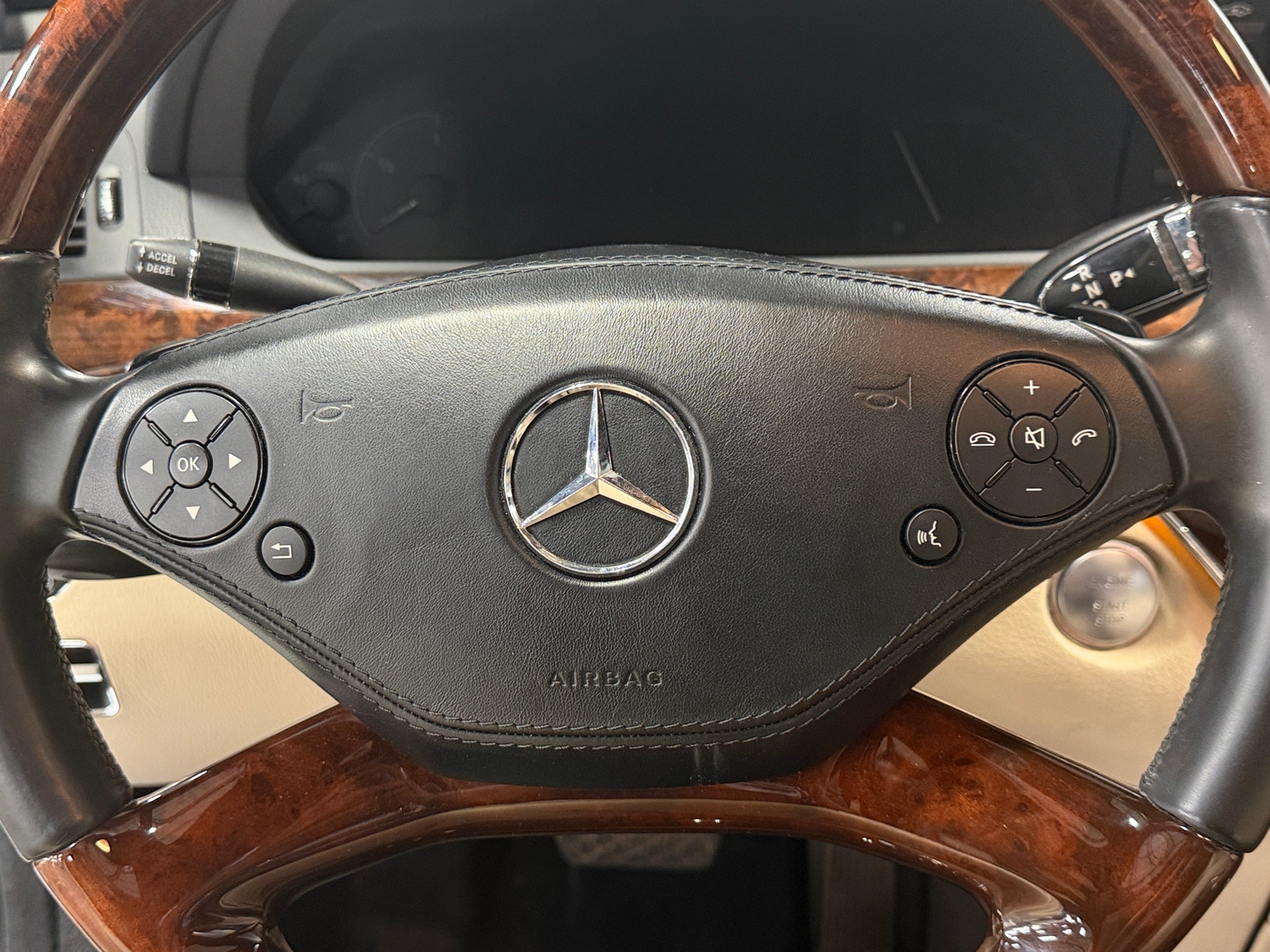 Thumbnail: 2013 Mercedes-Benz S-Class - 4