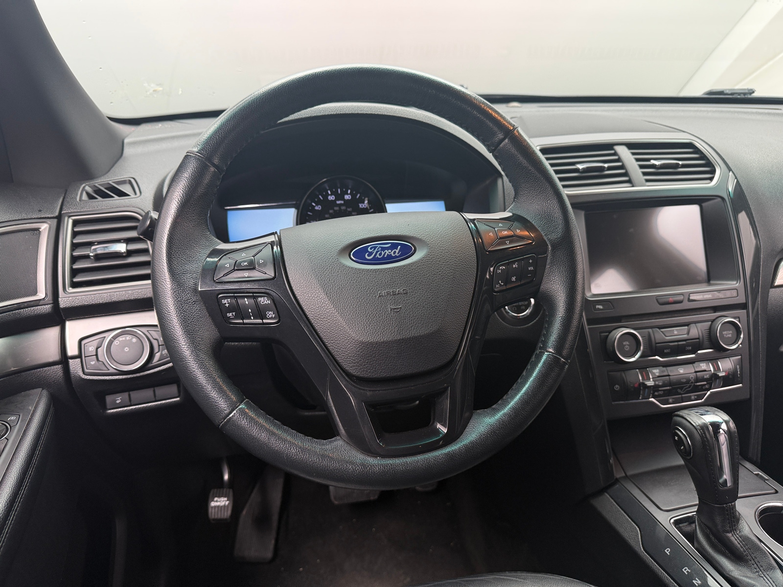 Thumbnail: 2018 Ford Explorer - 4