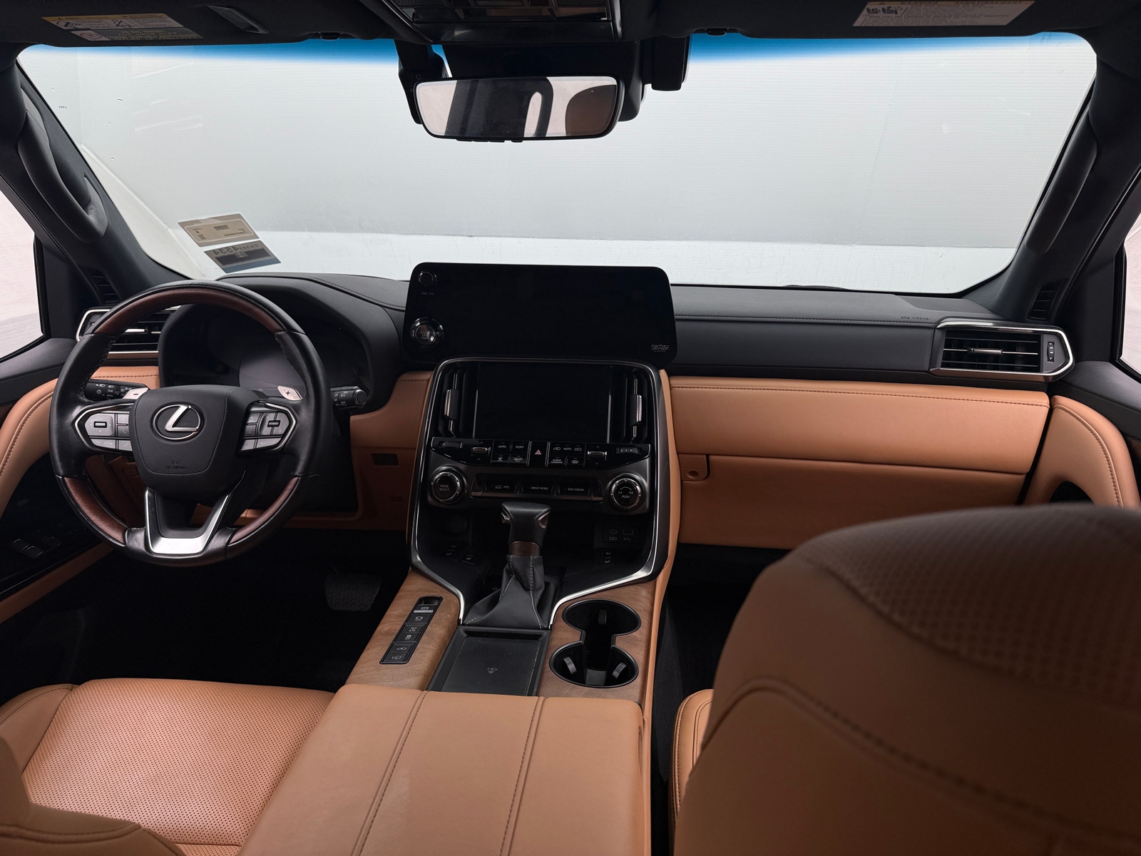 Thumbnail: 2024 Lexus LX - 2