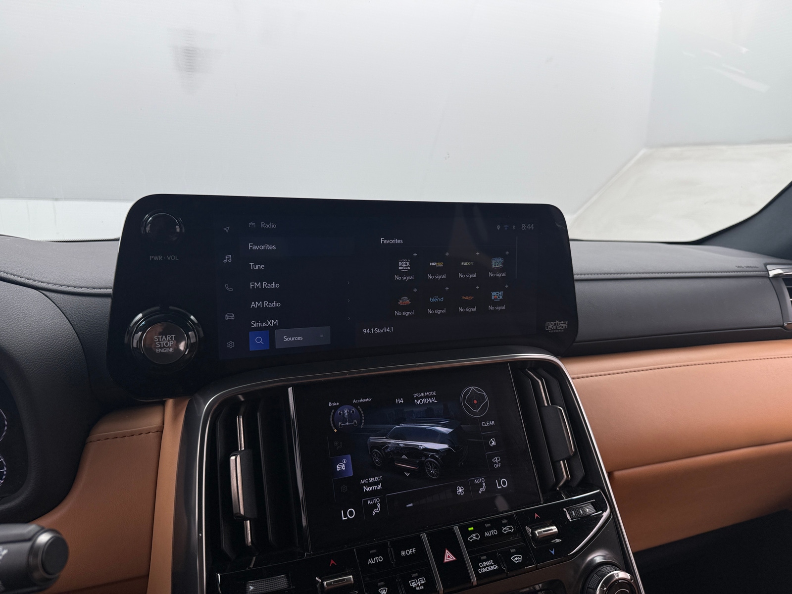 Thumbnail: 2024 Lexus LX - 3