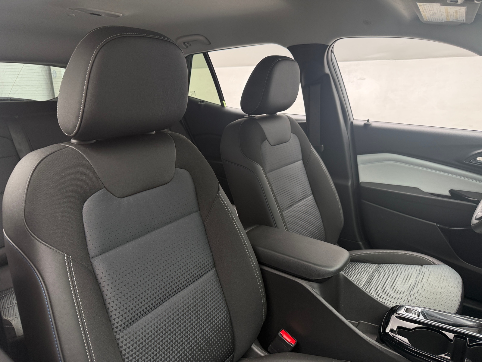 Thumbnail: 2025 Chevrolet Trax - 2