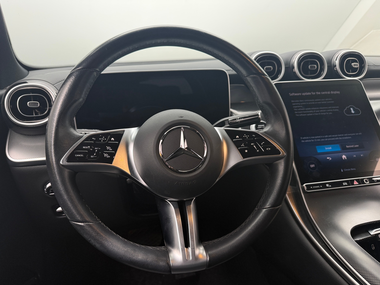 Thumbnail: 2024 Mercedes-Benz GLC - 4