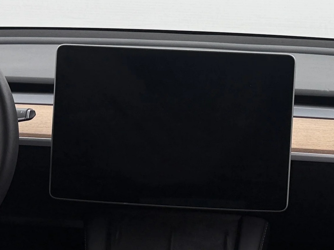 Thumbnail: 2025 Tesla Model Y - 3