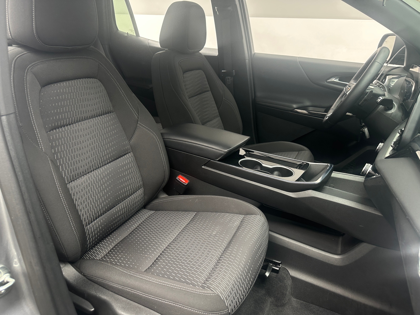 Thumbnail: 2025 Chevrolet Equinox - 2