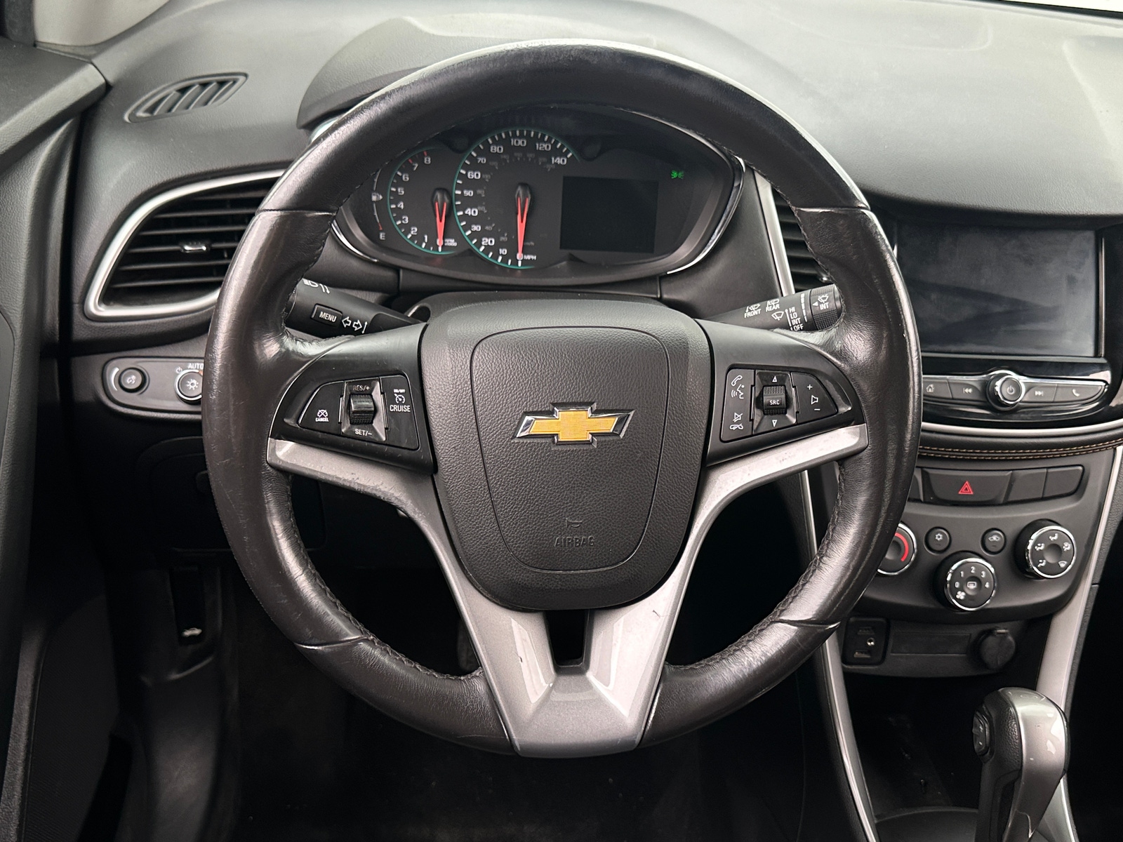 Thumbnail: 2022 Chevrolet Trax - 5