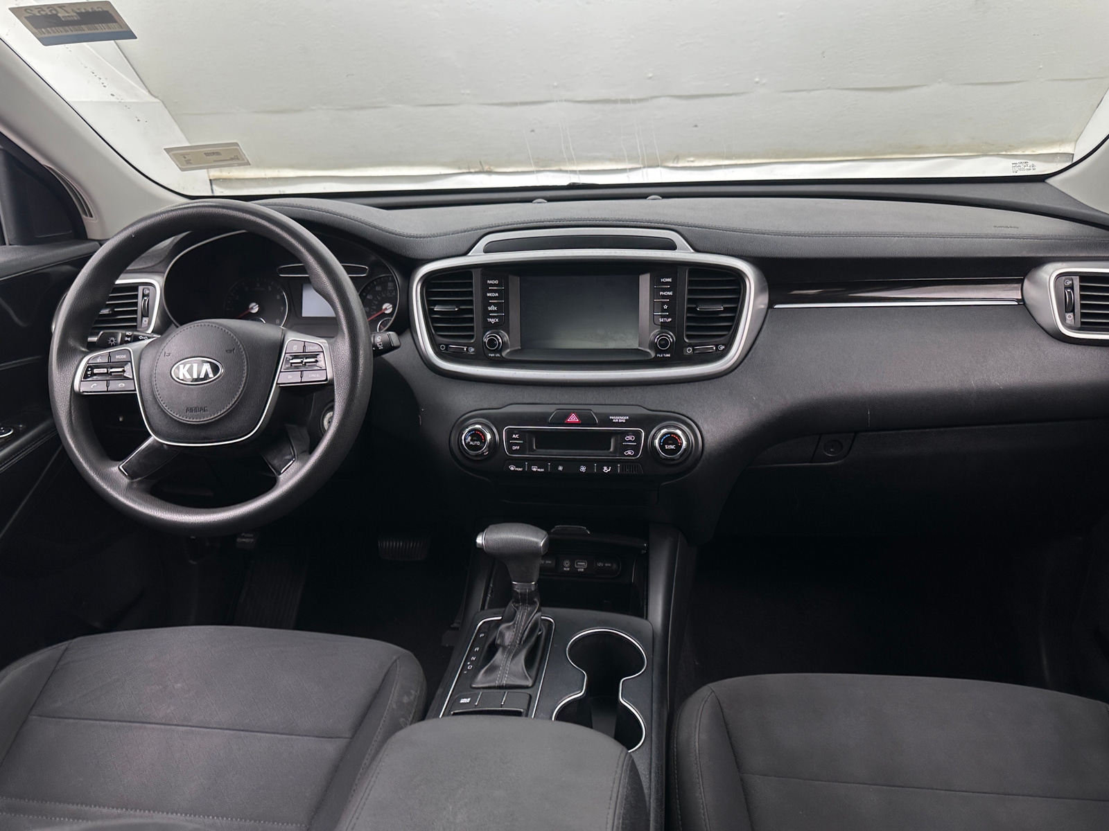 Thumbnail: 2019 Kia Sorento - 3