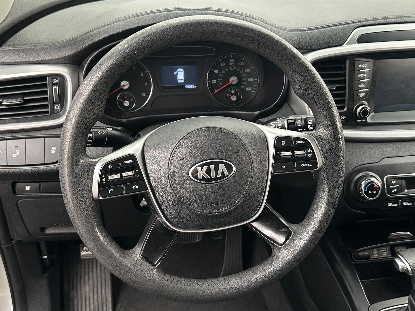 Thumbnail: 2019 Kia Sorento - 5