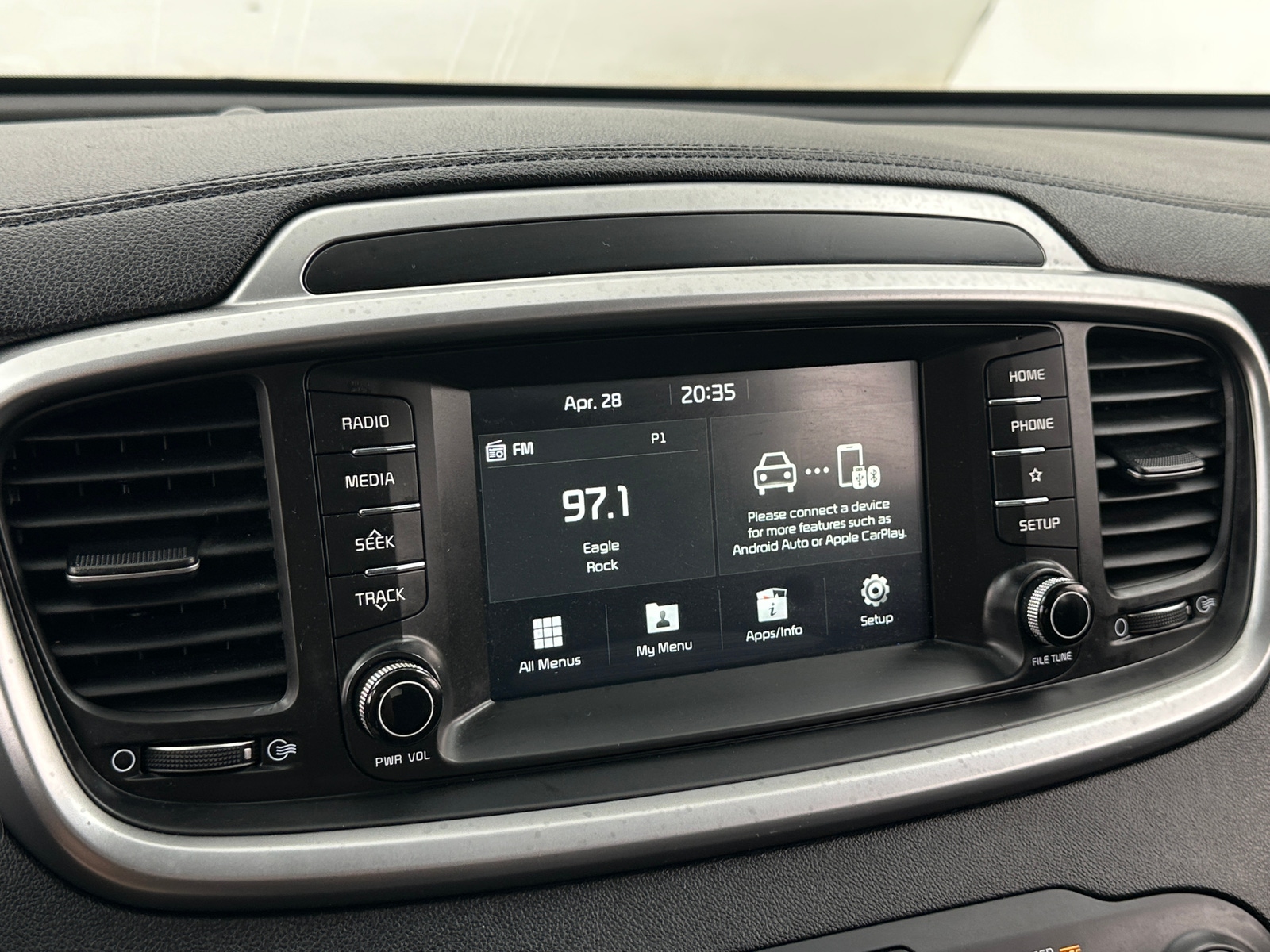 Thumbnail: 2019 Kia Sorento - 4