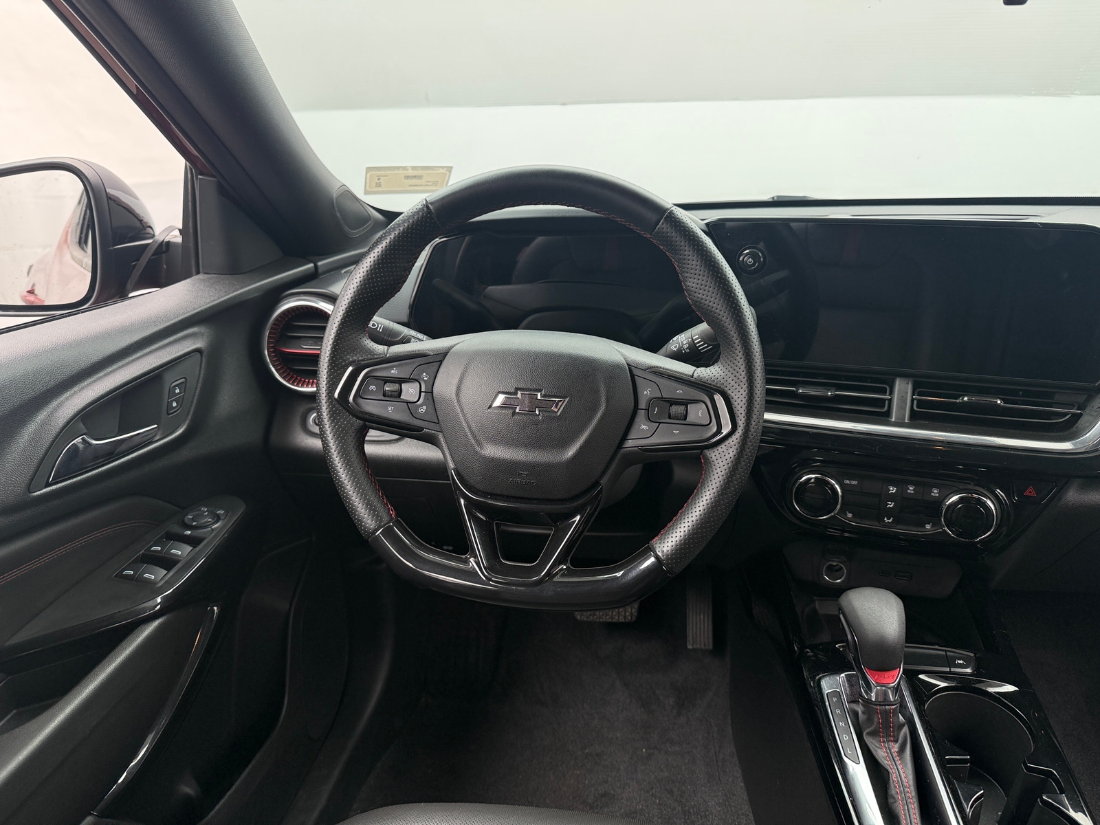 Thumbnail: 2024 Chevrolet Trax - 4