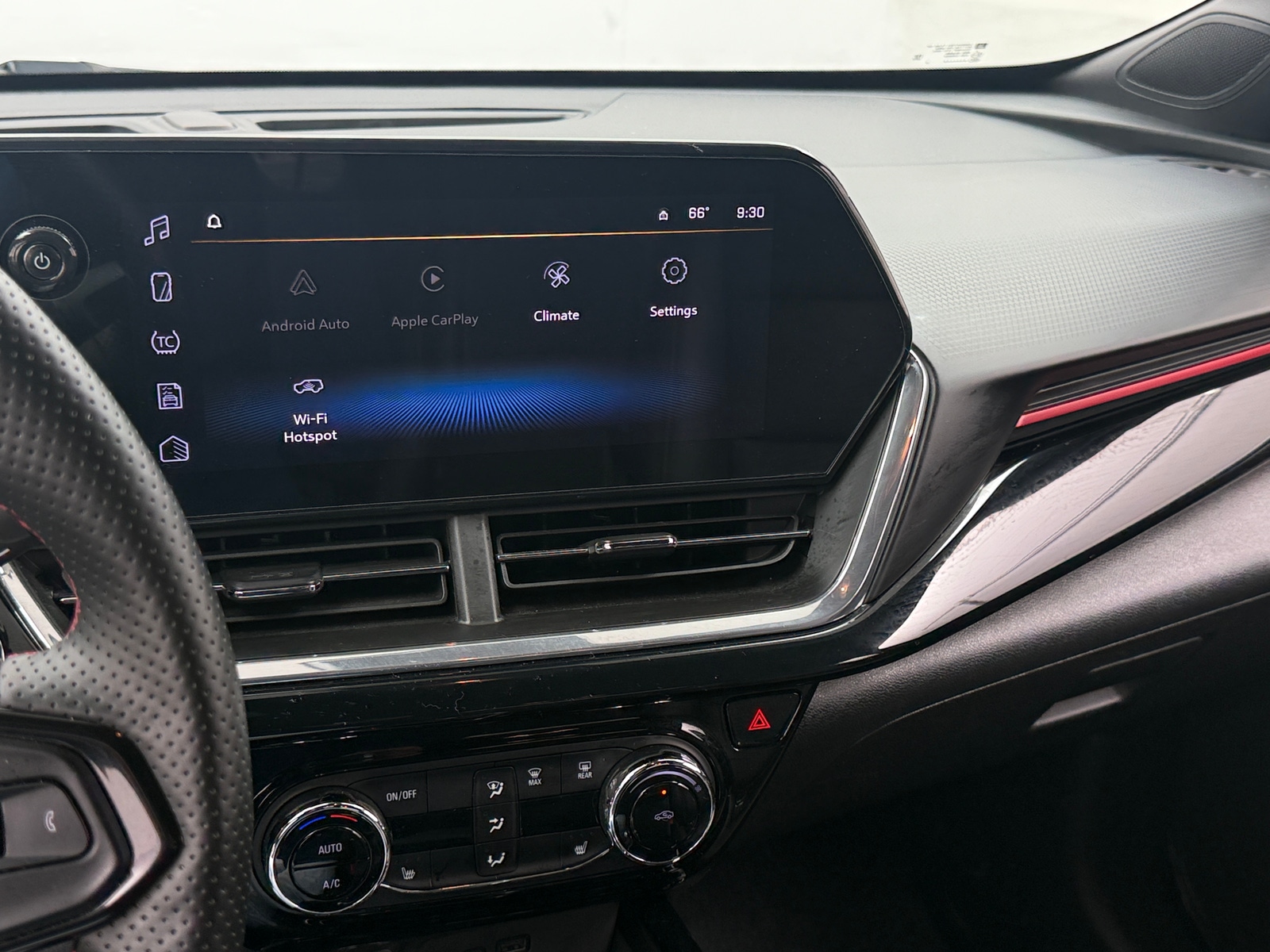 Thumbnail: 2024 Chevrolet Trax - 3