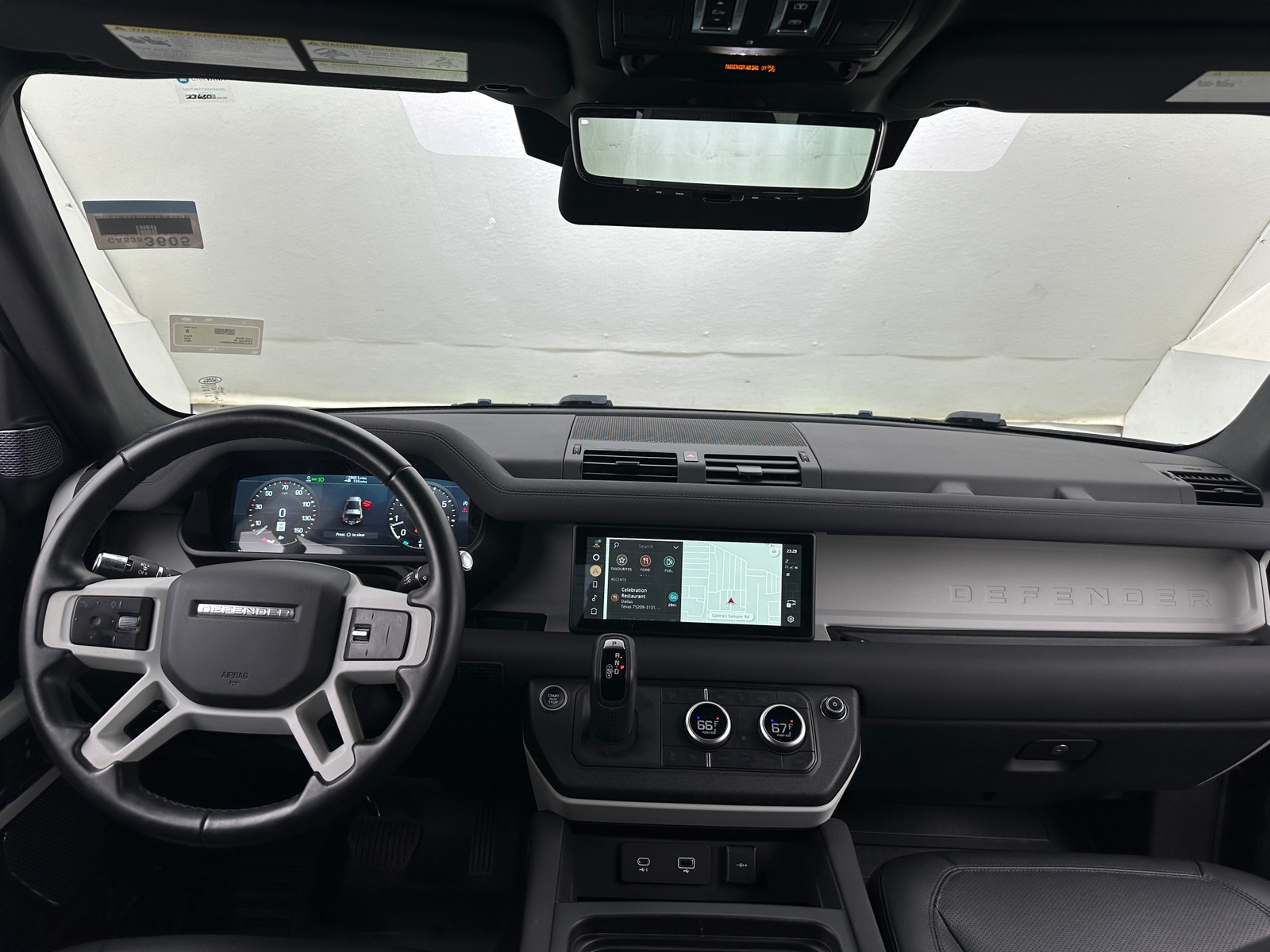 Thumbnail: 2021 Land Rover Defender - 2