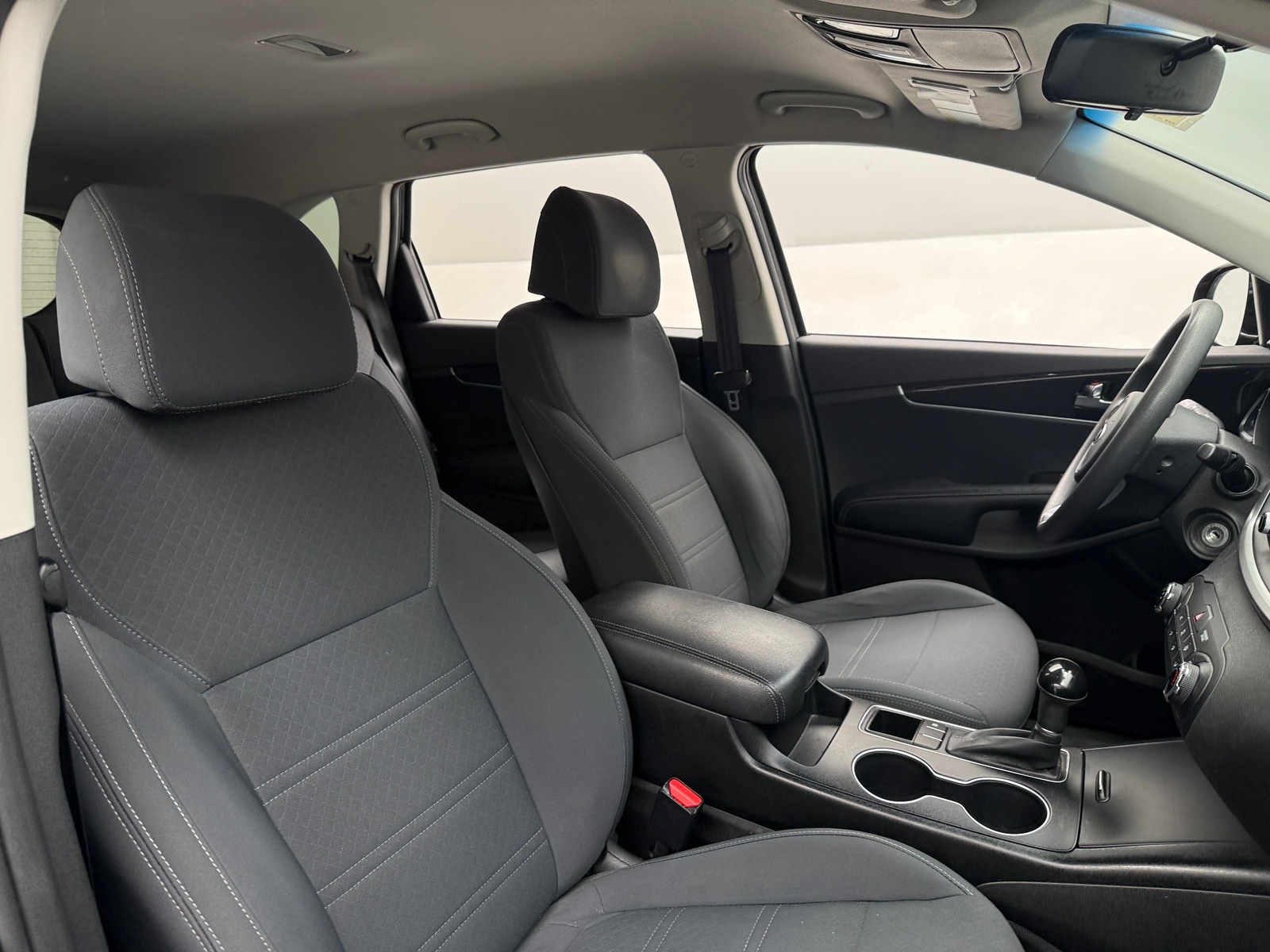 Thumbnail: 2017 Kia Sorento - 2