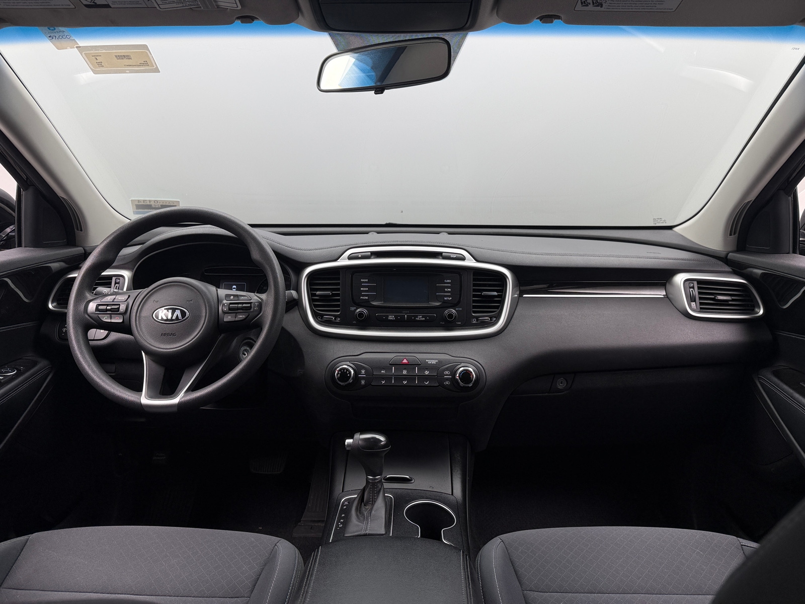 Thumbnail: 2017 Kia Sorento - 3
