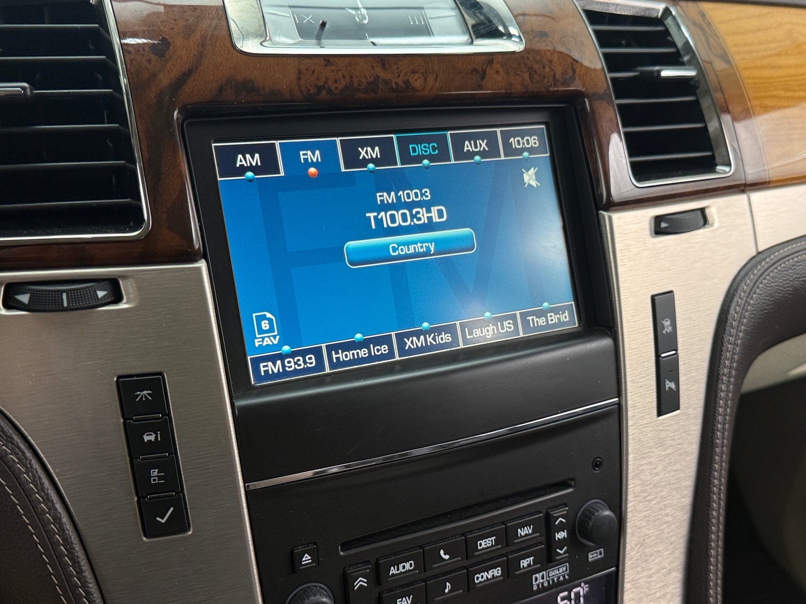 Thumbnail: 2011 Cadillac Escalade - 3