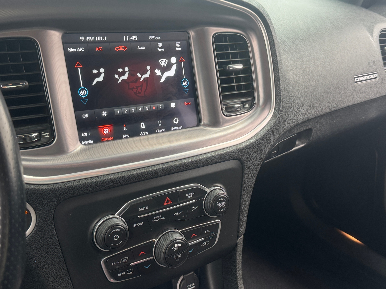 Thumbnail: 2020 Dodge Charger - 4