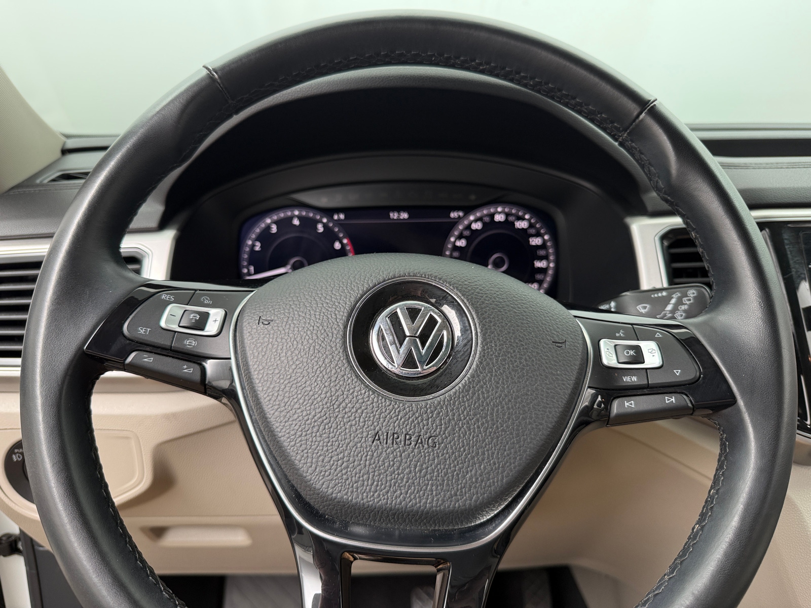 Thumbnail: 2019 Volkswagen Atlas - 4