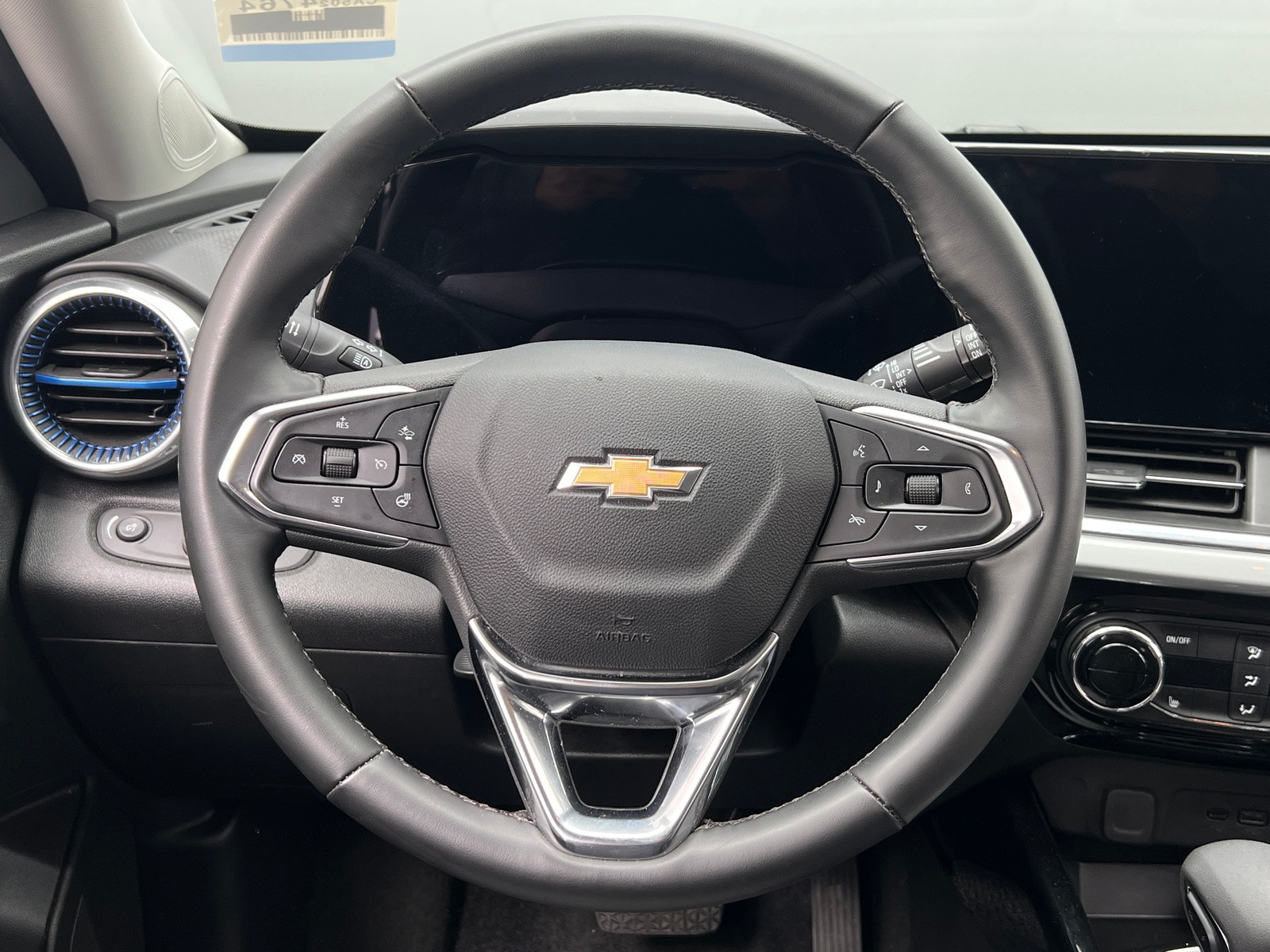 Thumbnail: 2025 Chevrolet Trax - 5
