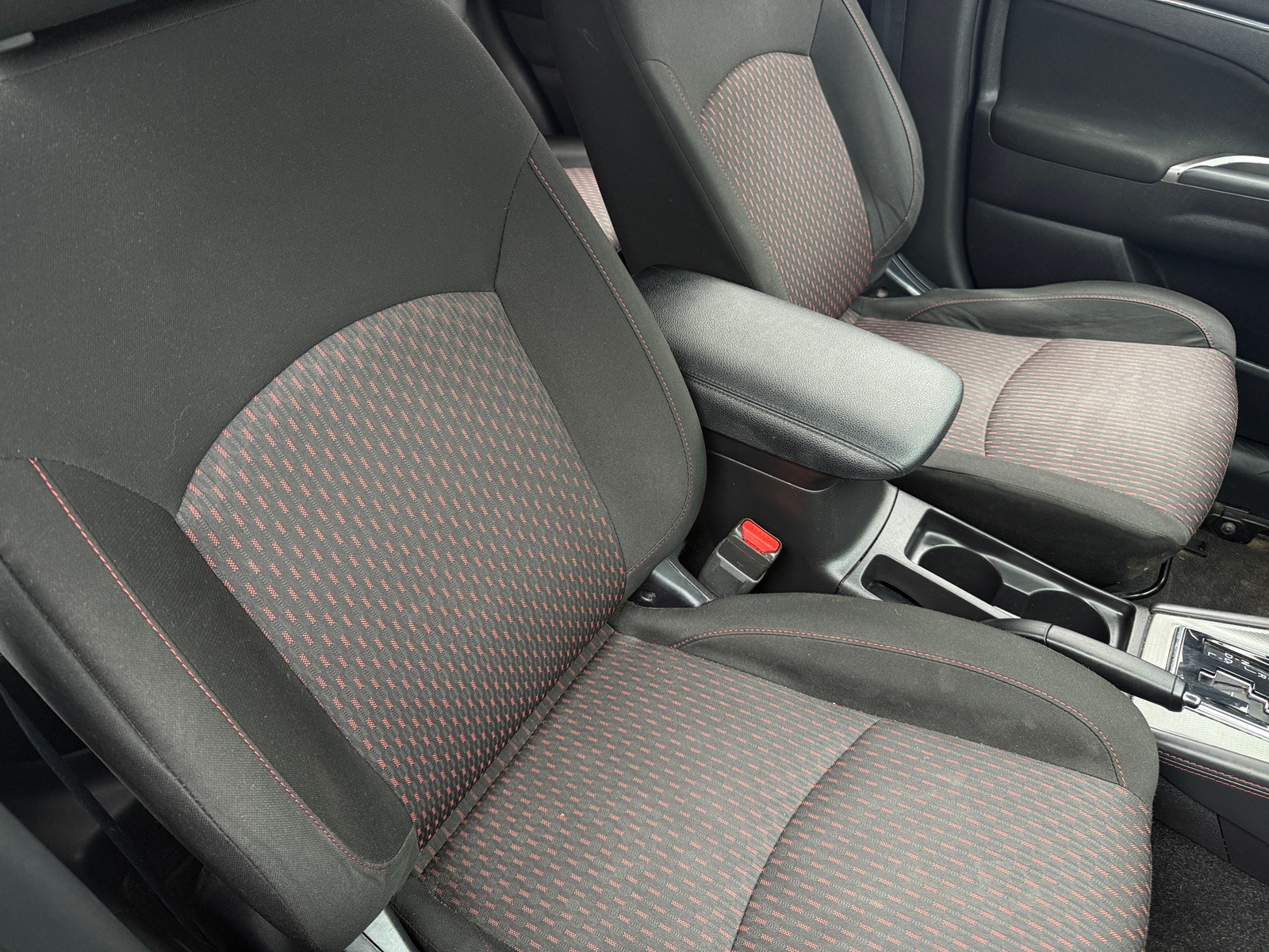 Thumbnail: 2019 Mitsubishi Outlander Sport - 2