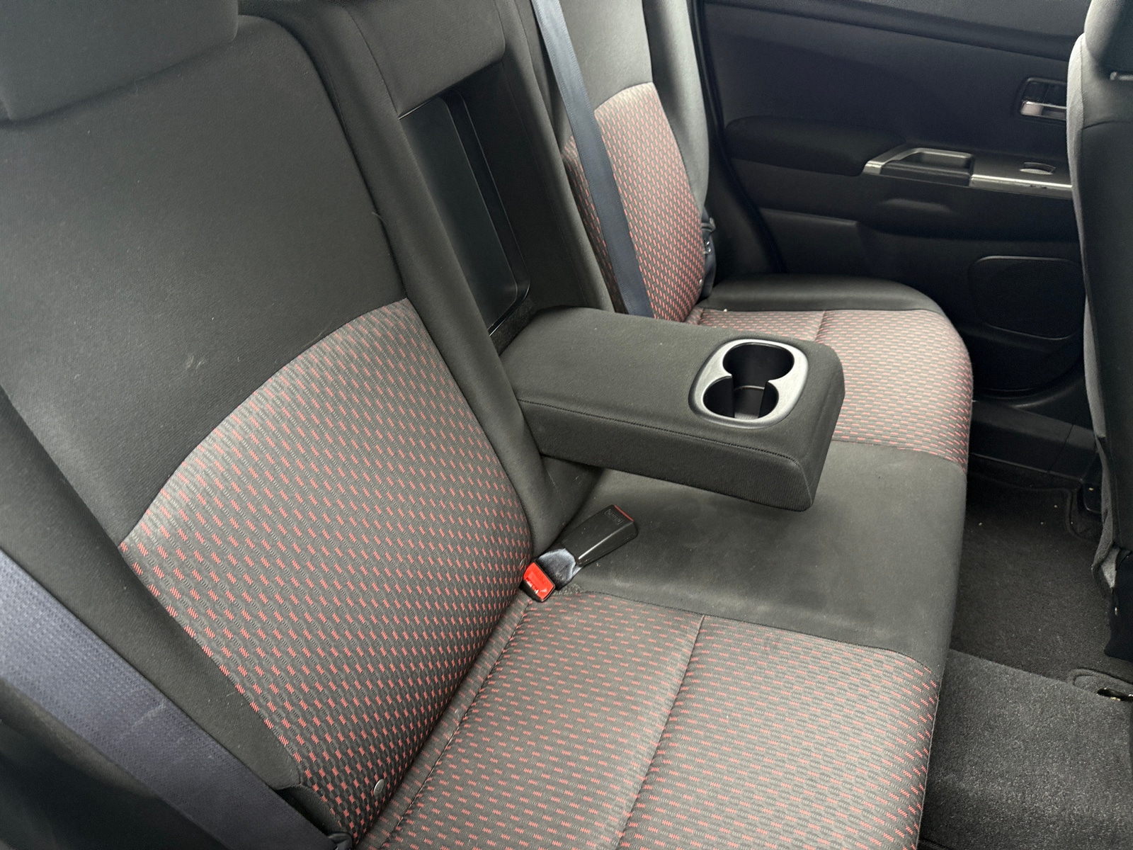 Thumbnail: 2019 Mitsubishi Outlander Sport - 6