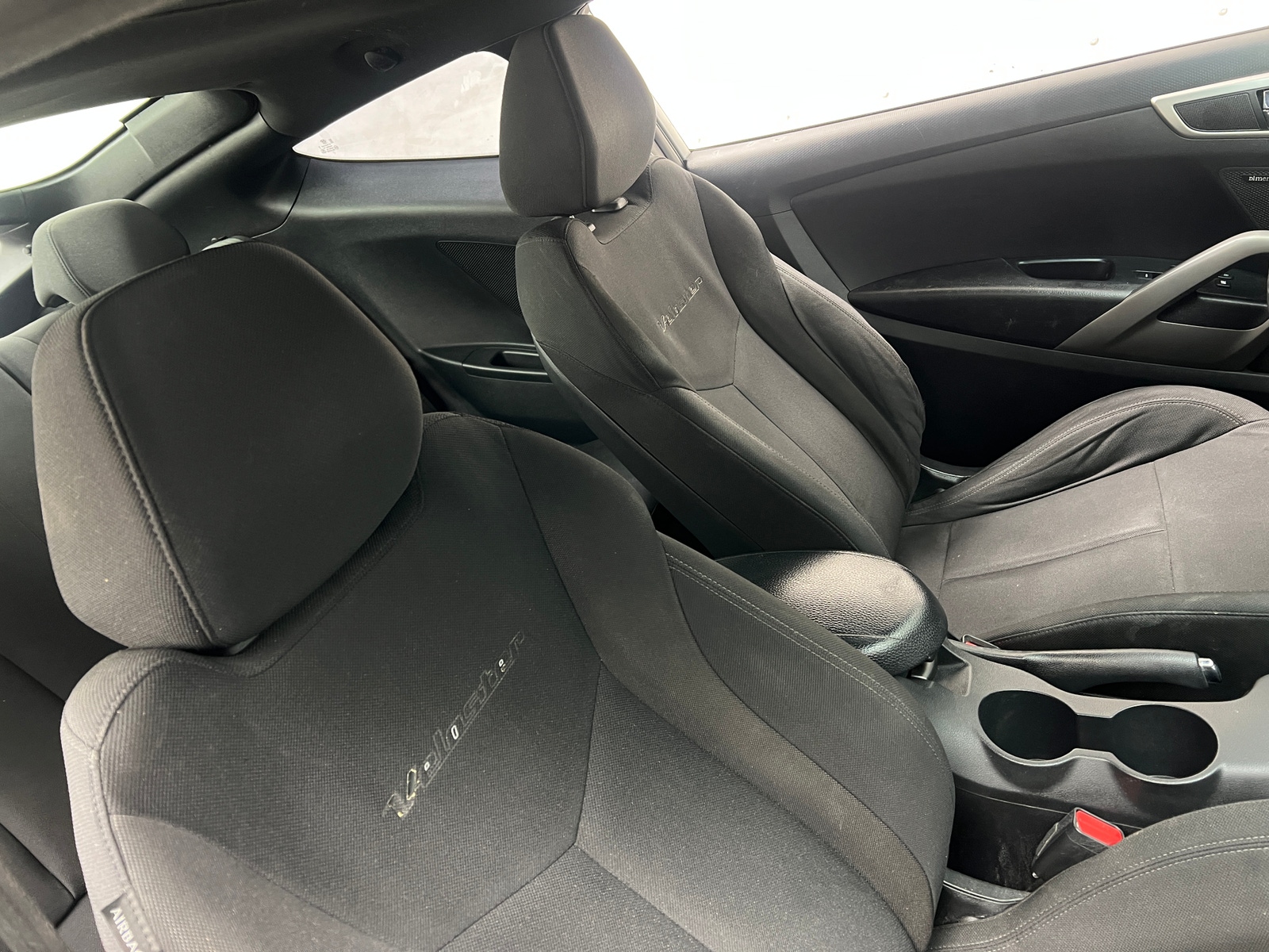 Thumbnail: 2017 Hyundai Veloster - 2