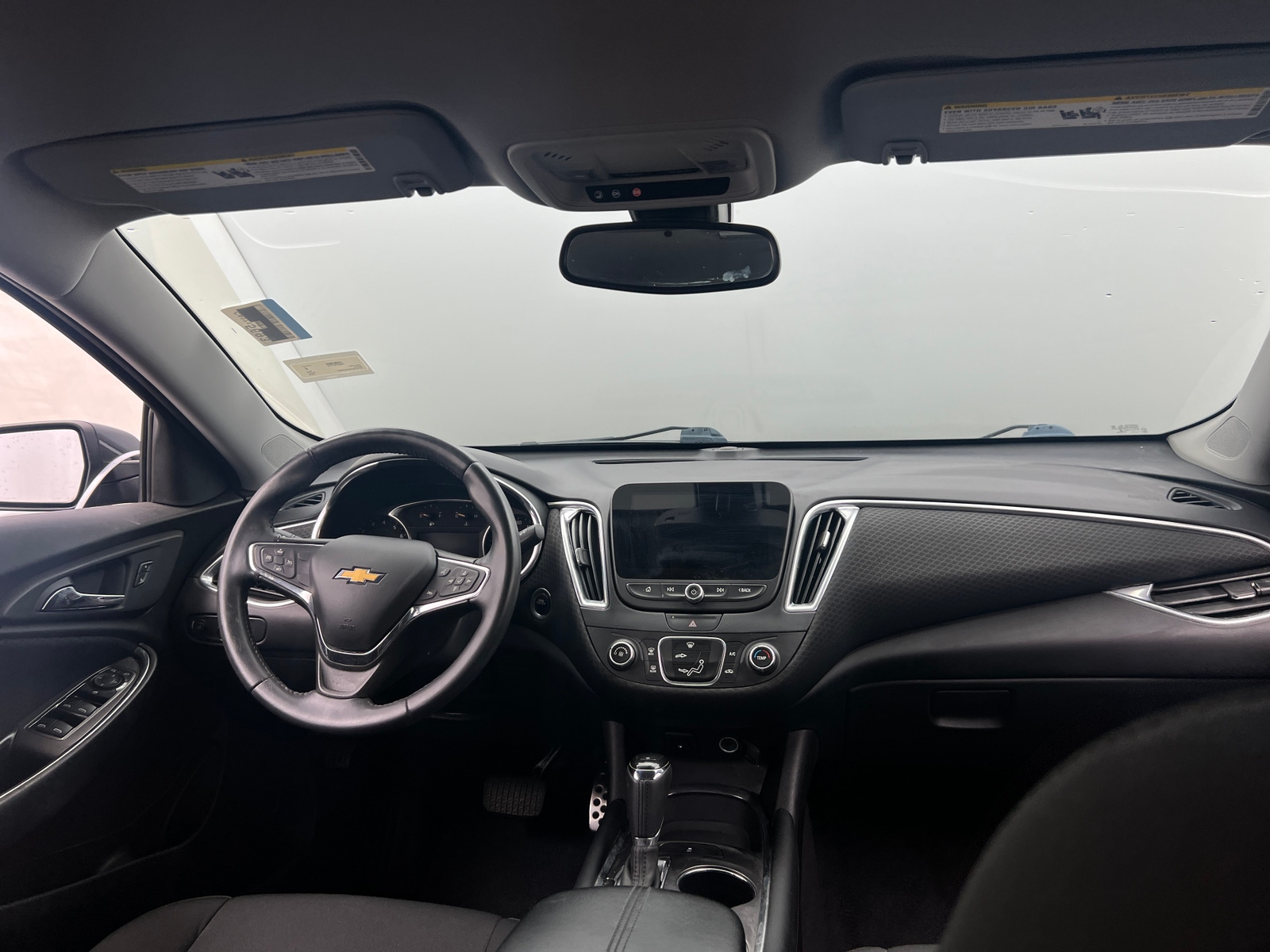 Thumbnail: 2016 Chevrolet Malibu - 3