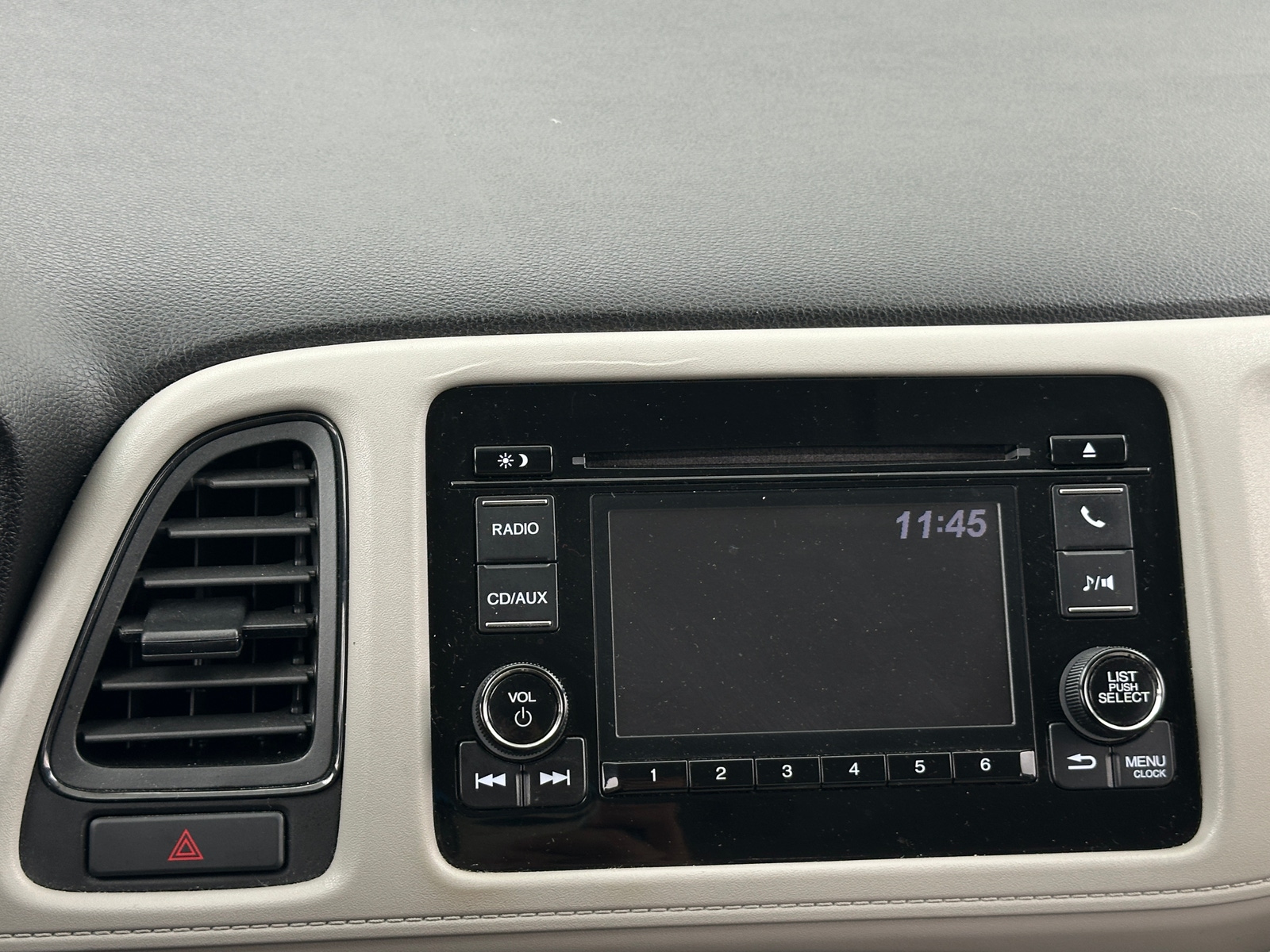 Thumbnail: 2016 Honda HR-V - 4