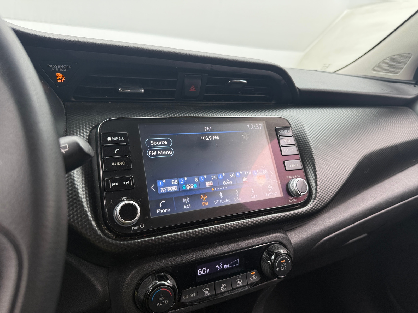 Thumbnail: 2022 Nissan Kicks - 4