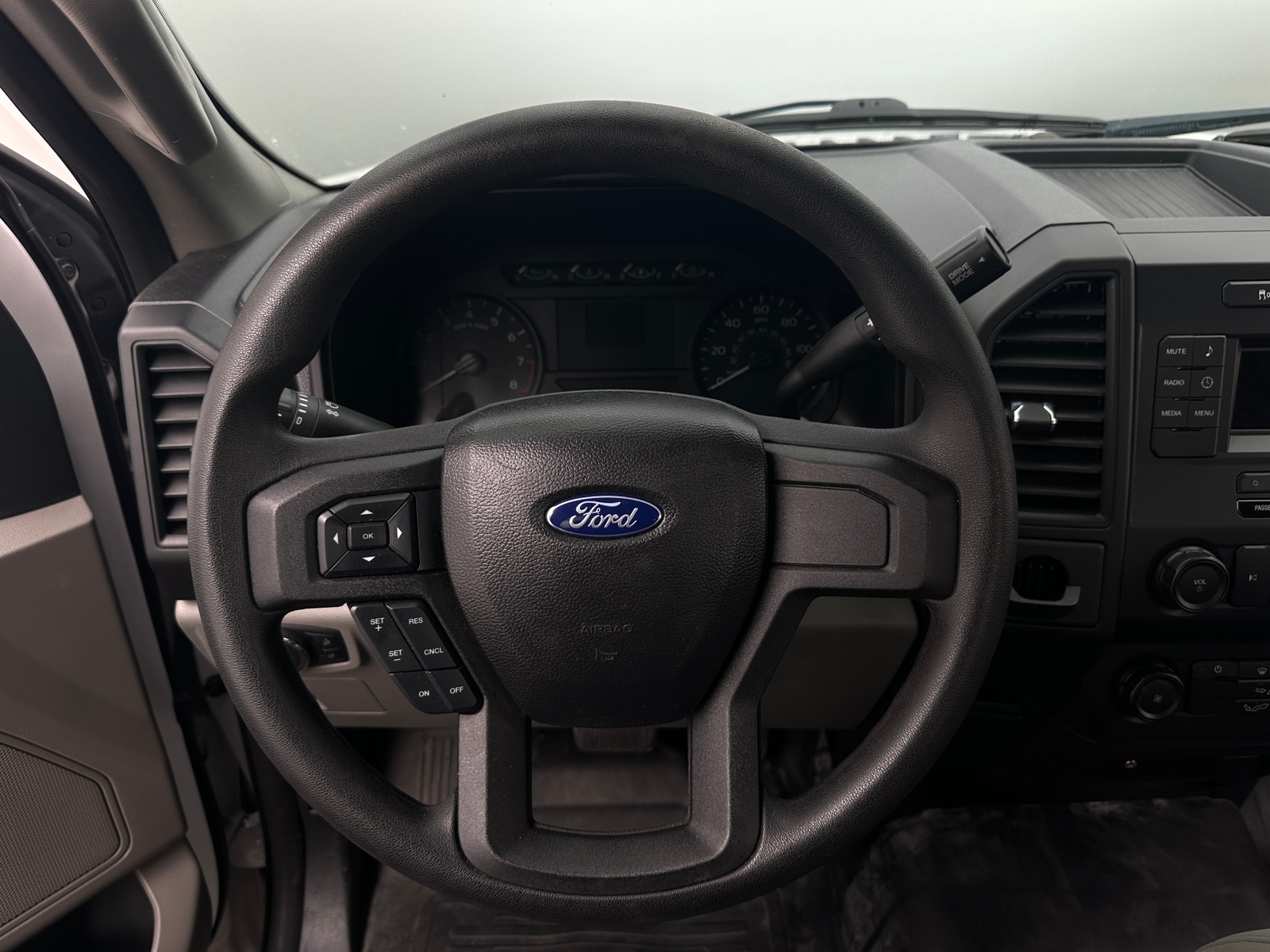 Thumbnail: 2018 Ford Econoline - 5