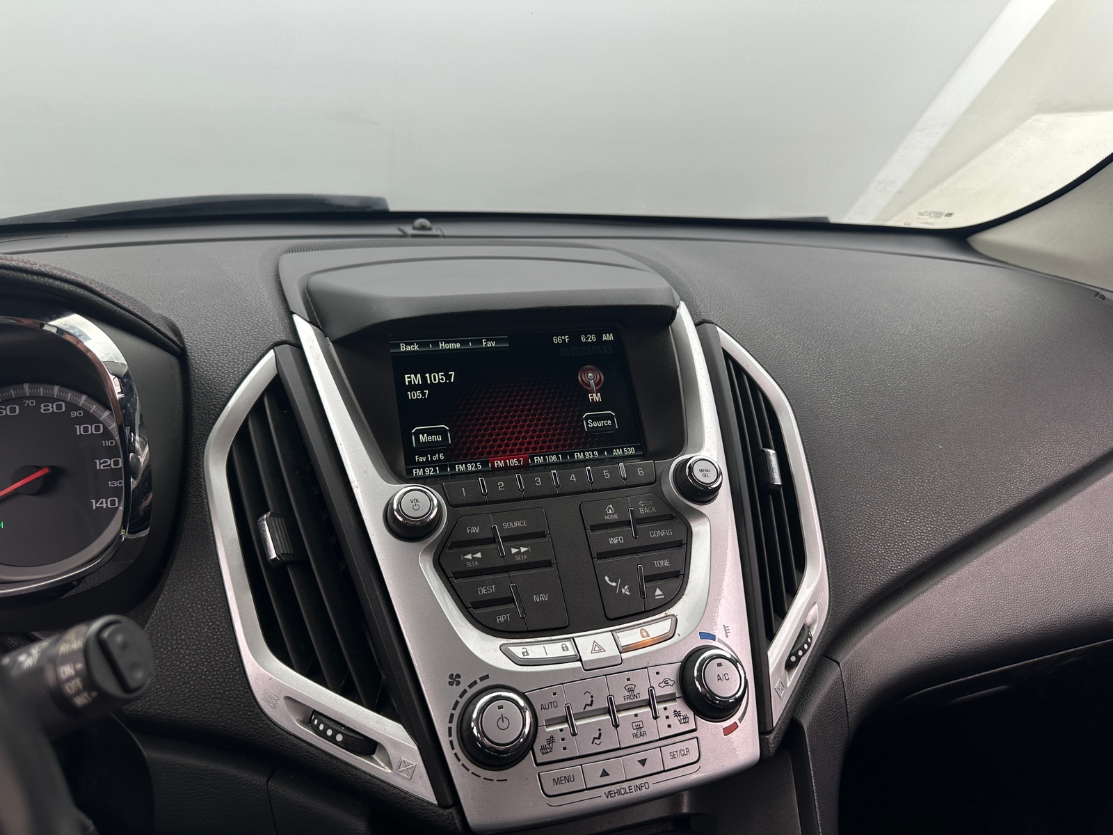 Thumbnail: 2015 GMC Terrain - 3