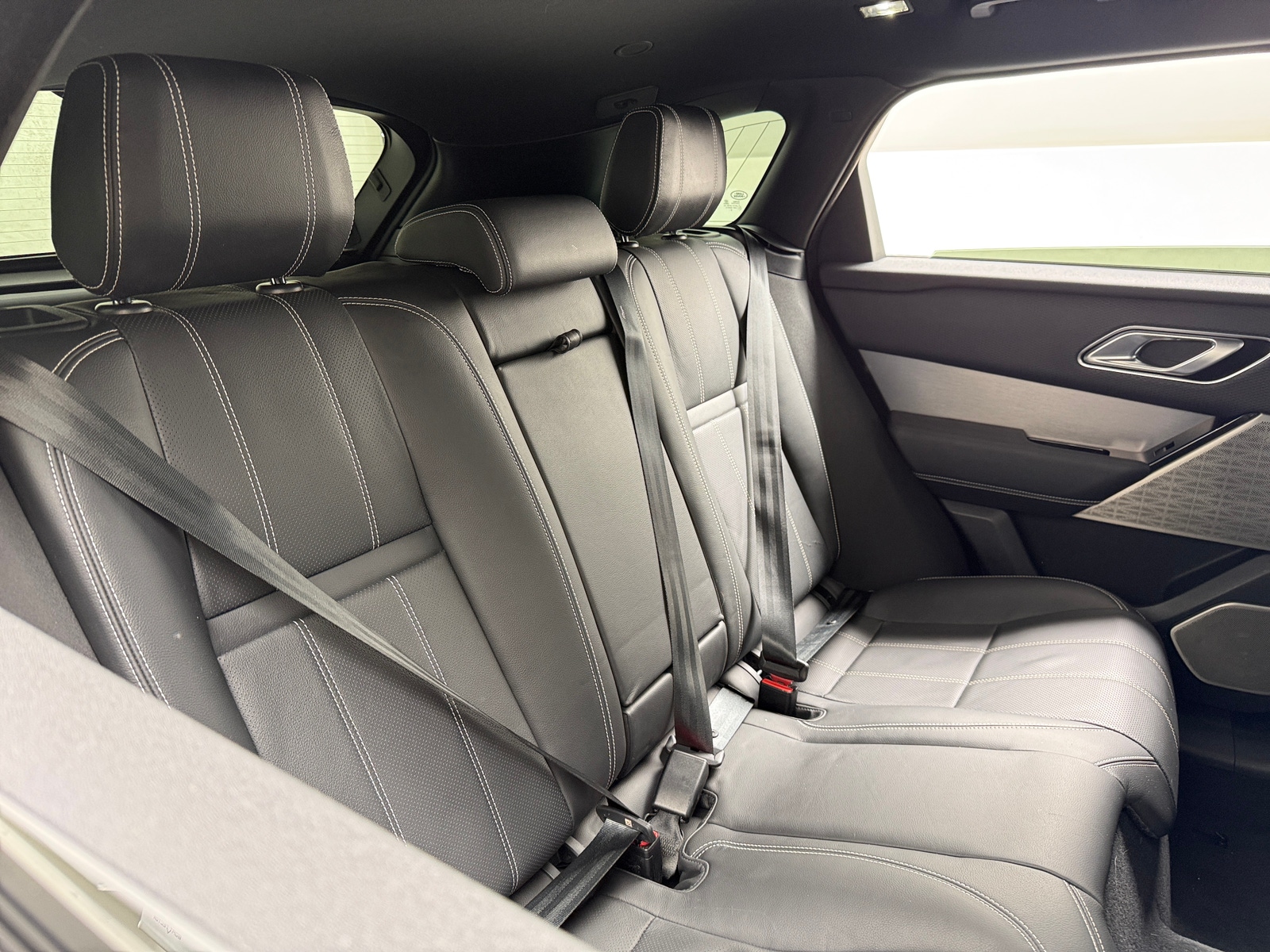 Thumbnail: 2021 Land Rover Range Rover Velar - 5