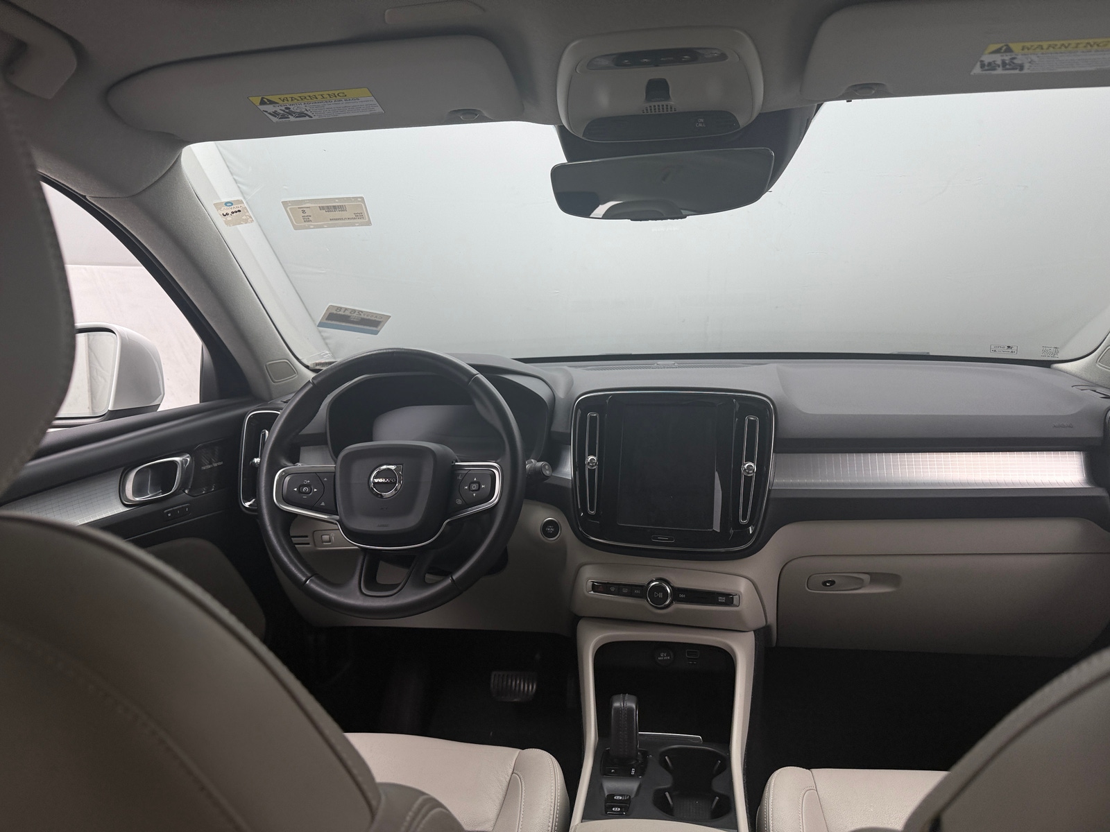 Thumbnail: 2020 Volvo XC40 - 3