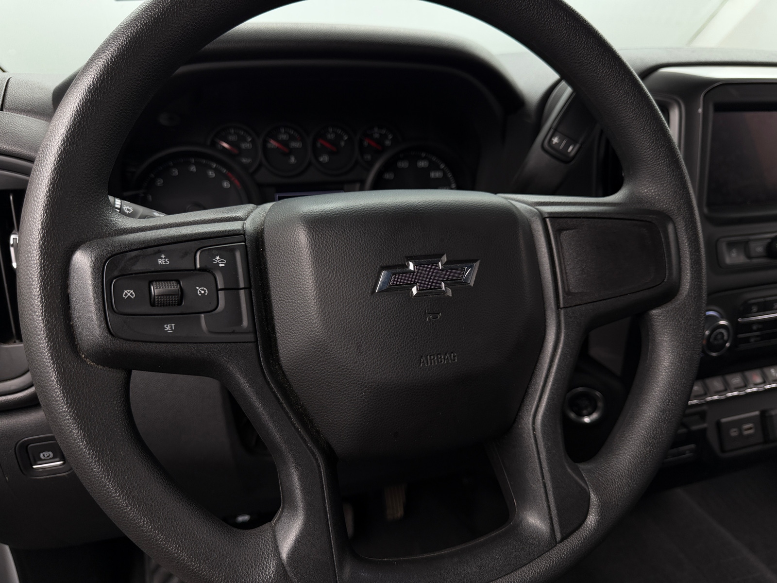 Thumbnail: 2024 Chevrolet Silverado 1500 - 5